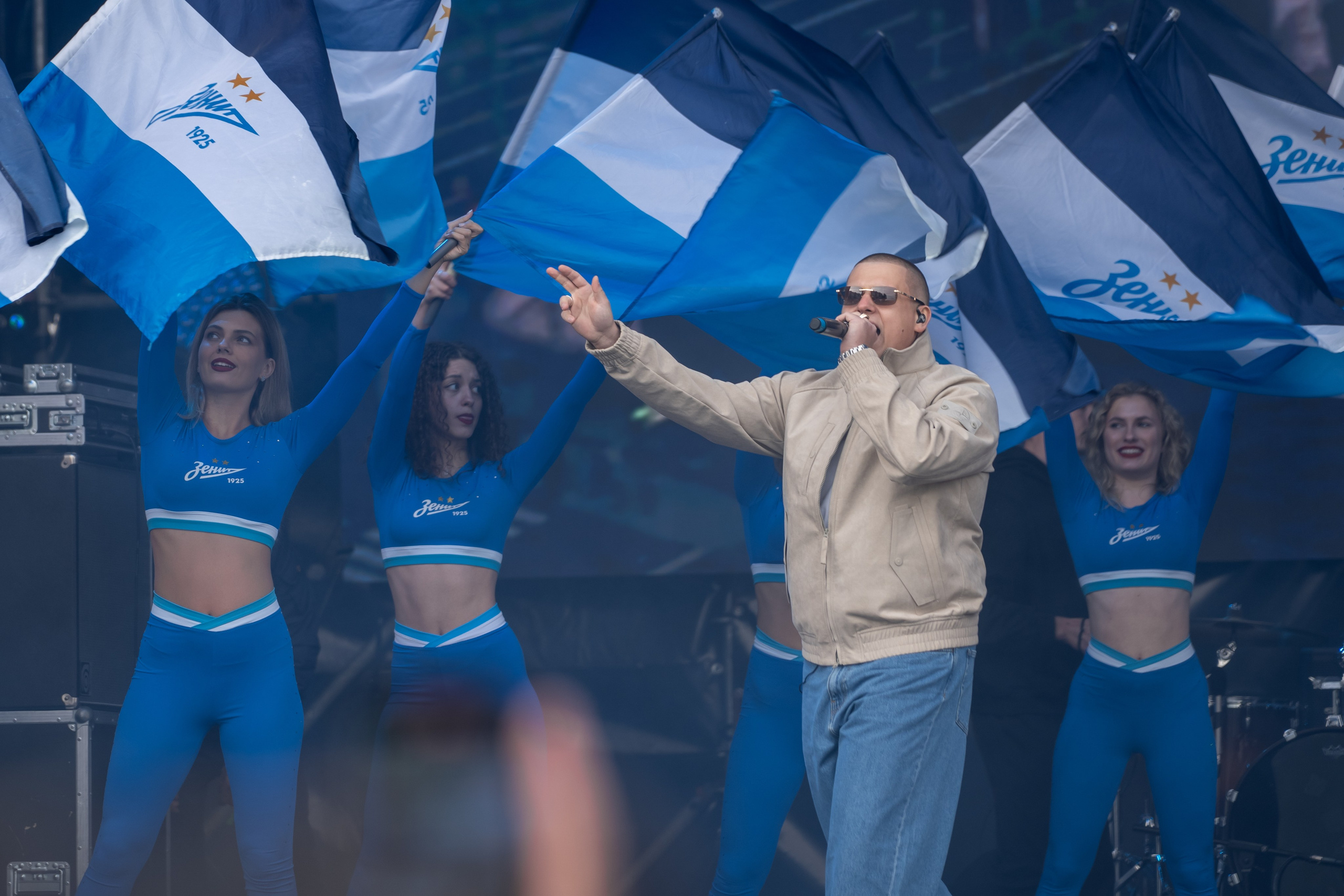 Зенит 100 лет. Андрей Сухинин репортажный свадебный фотограф Санкт-Петербург