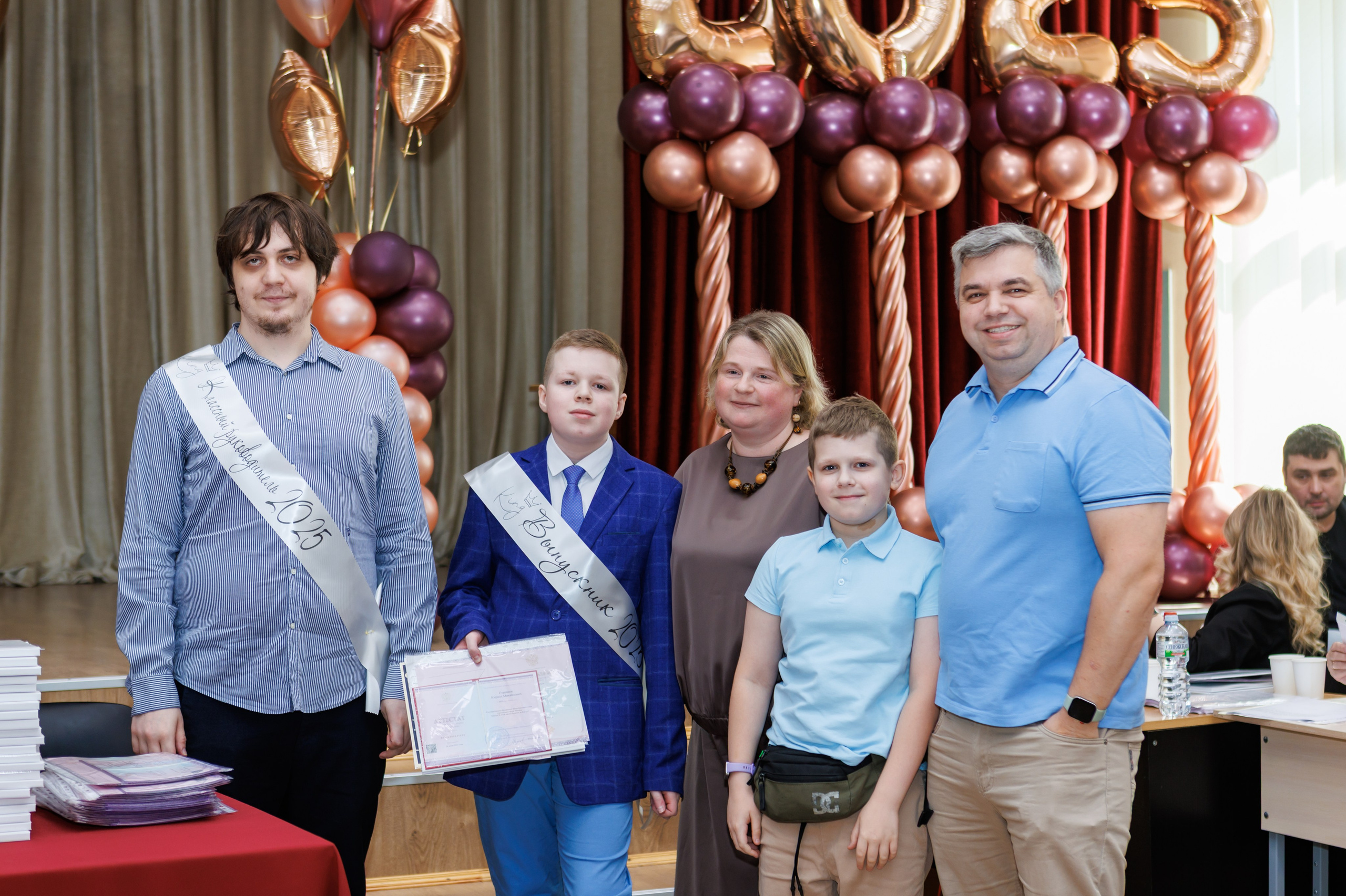 9 класс / Выпускной / Гимназия № 1558 / г. Москва. Детский и семейный фотограф Мария Киселёва. Москва
