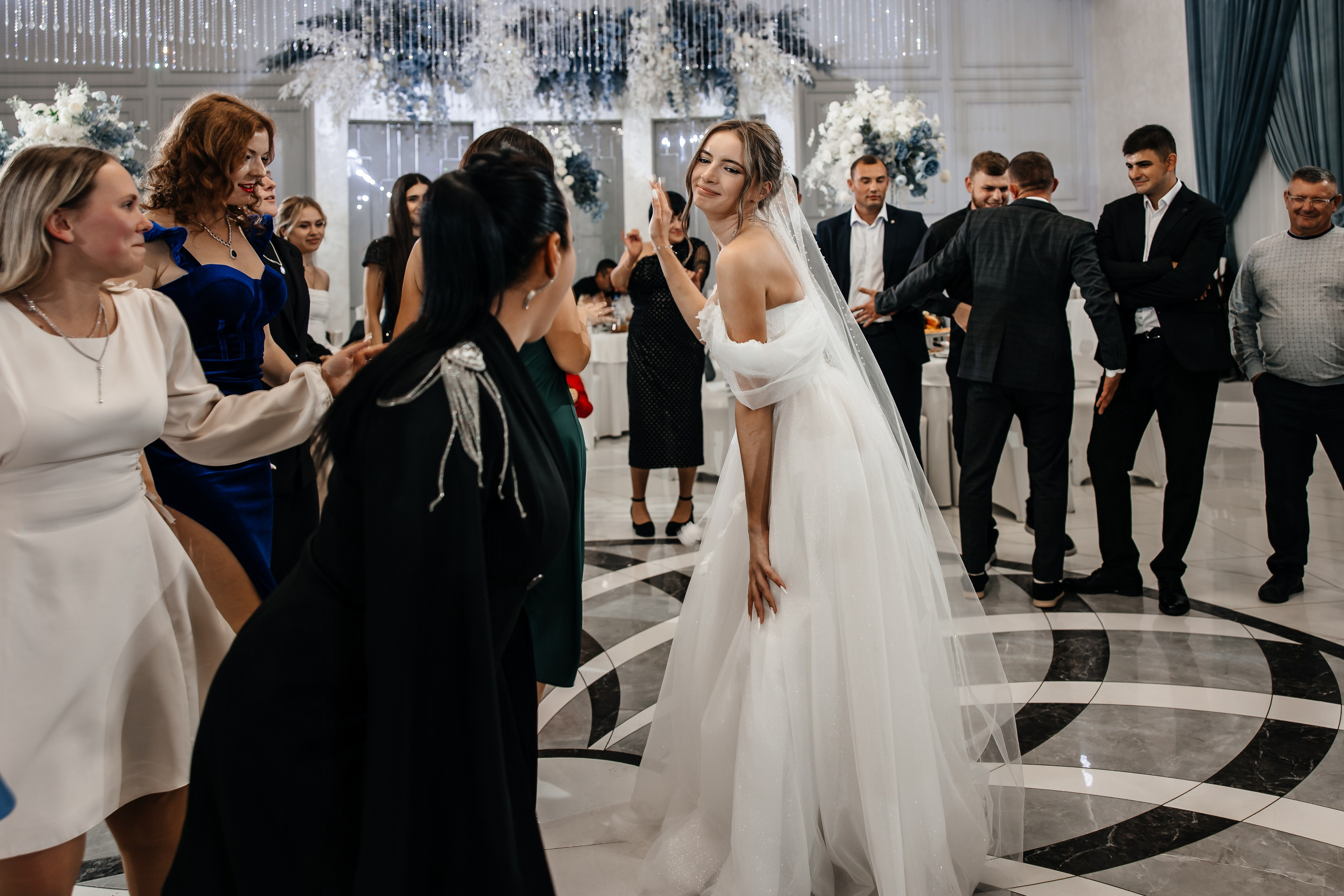 Анонс свадьбы Максима и Алены. Свадебный фотограф в Крыму и Севастополе Ольга Баскакова