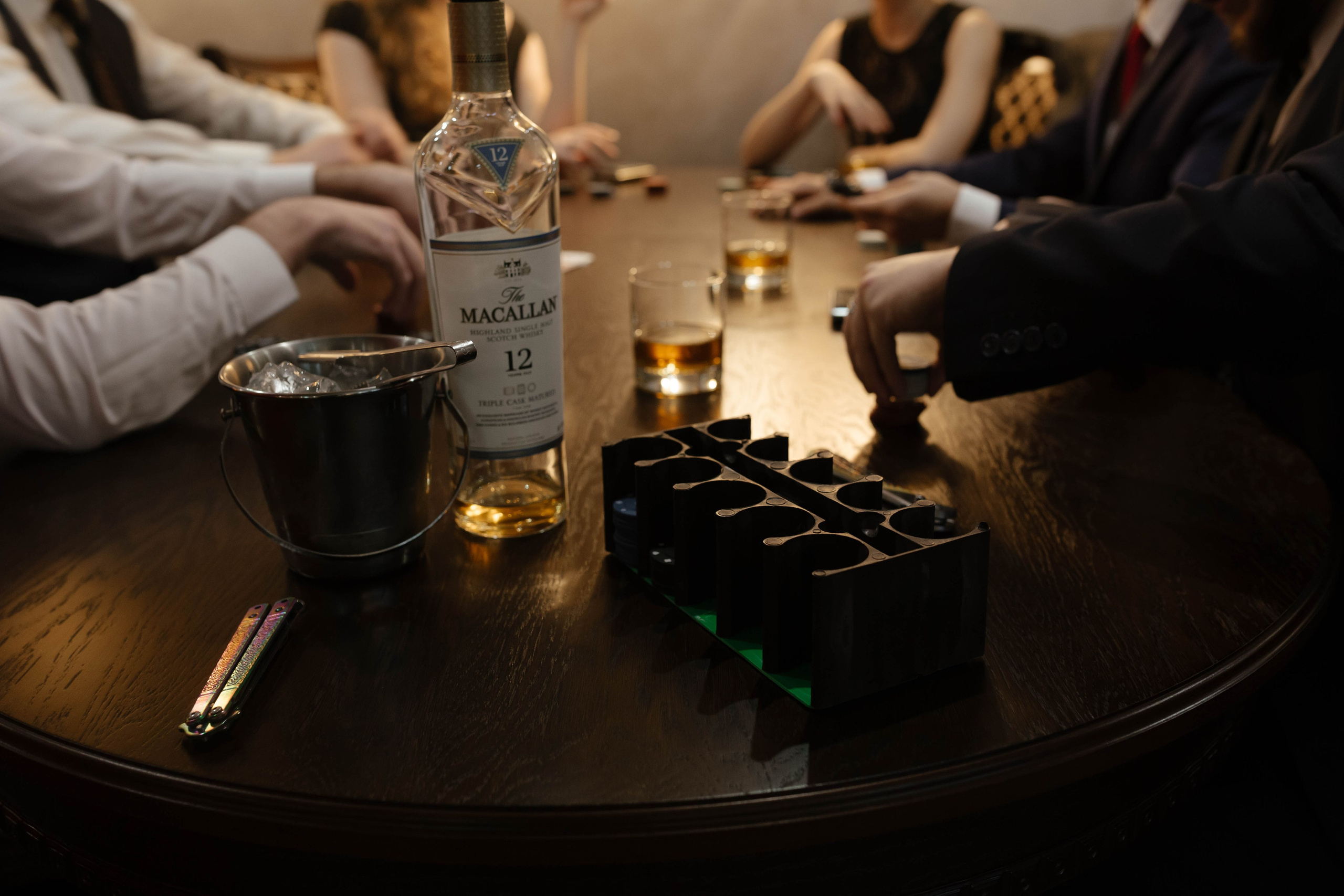 Сходка по Острым козырькам. Портретный фотограф в Симферополе Екатерина Аляпина