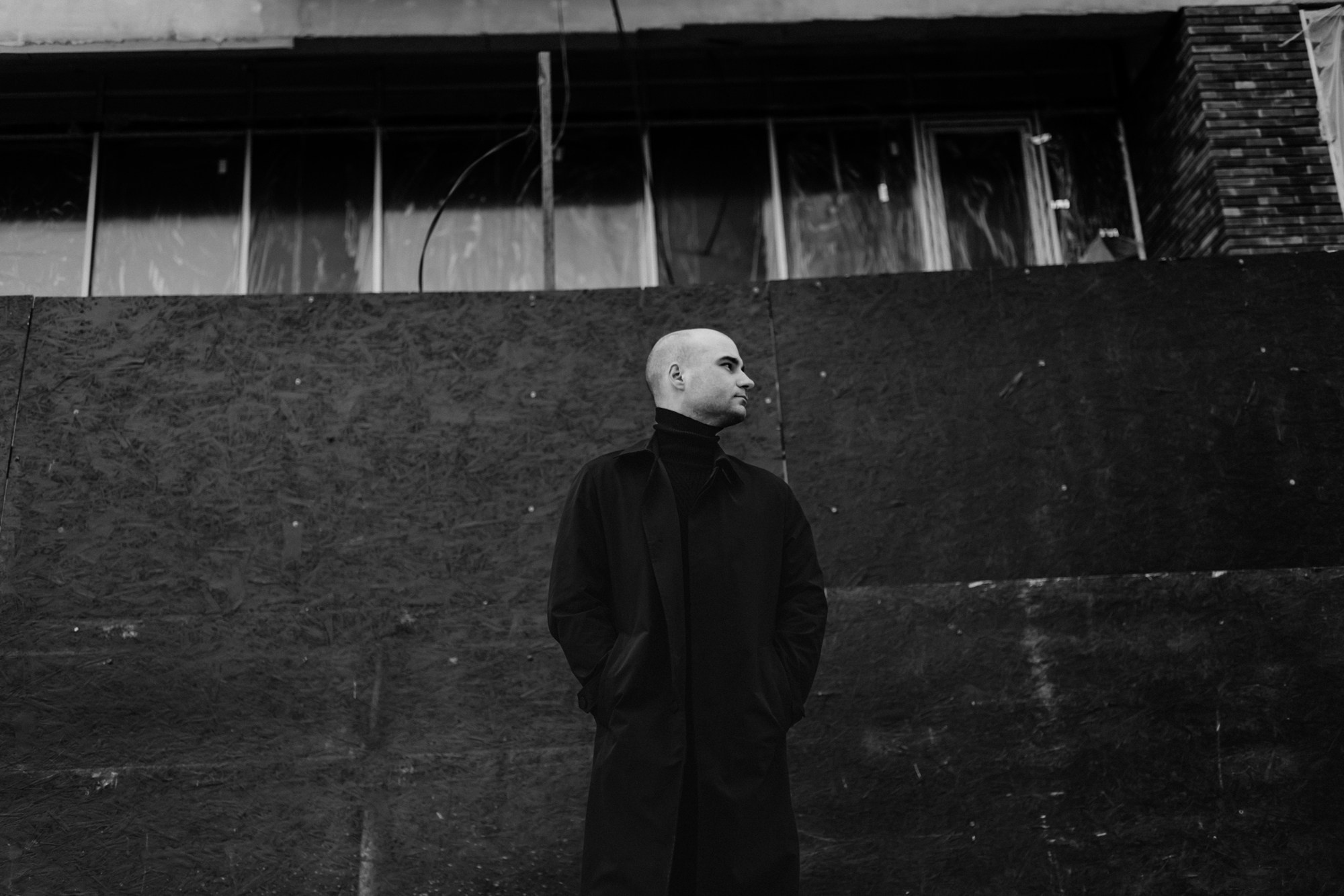 Мужской фотограф в Тюмени Стрит-съемка в Европейском микрорайоне. Портретный фотограф Тюмень Дарья Мустафина