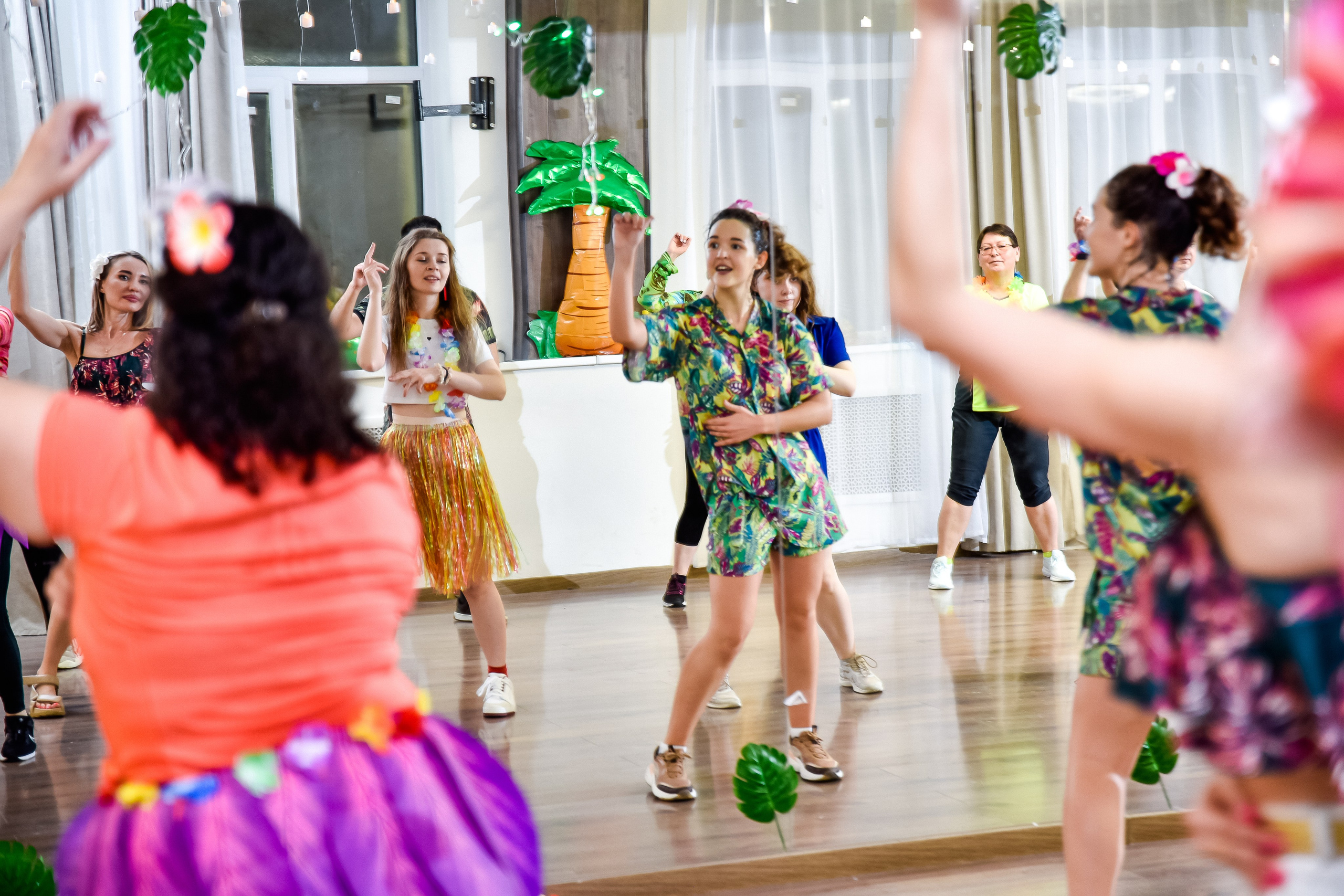 НОВОГОДНЯЯ ГАВАЙСКАЯ ТАНЦЕВАЛЬНАЯ ФИТНЕС- ВЕЧЕРИНКА