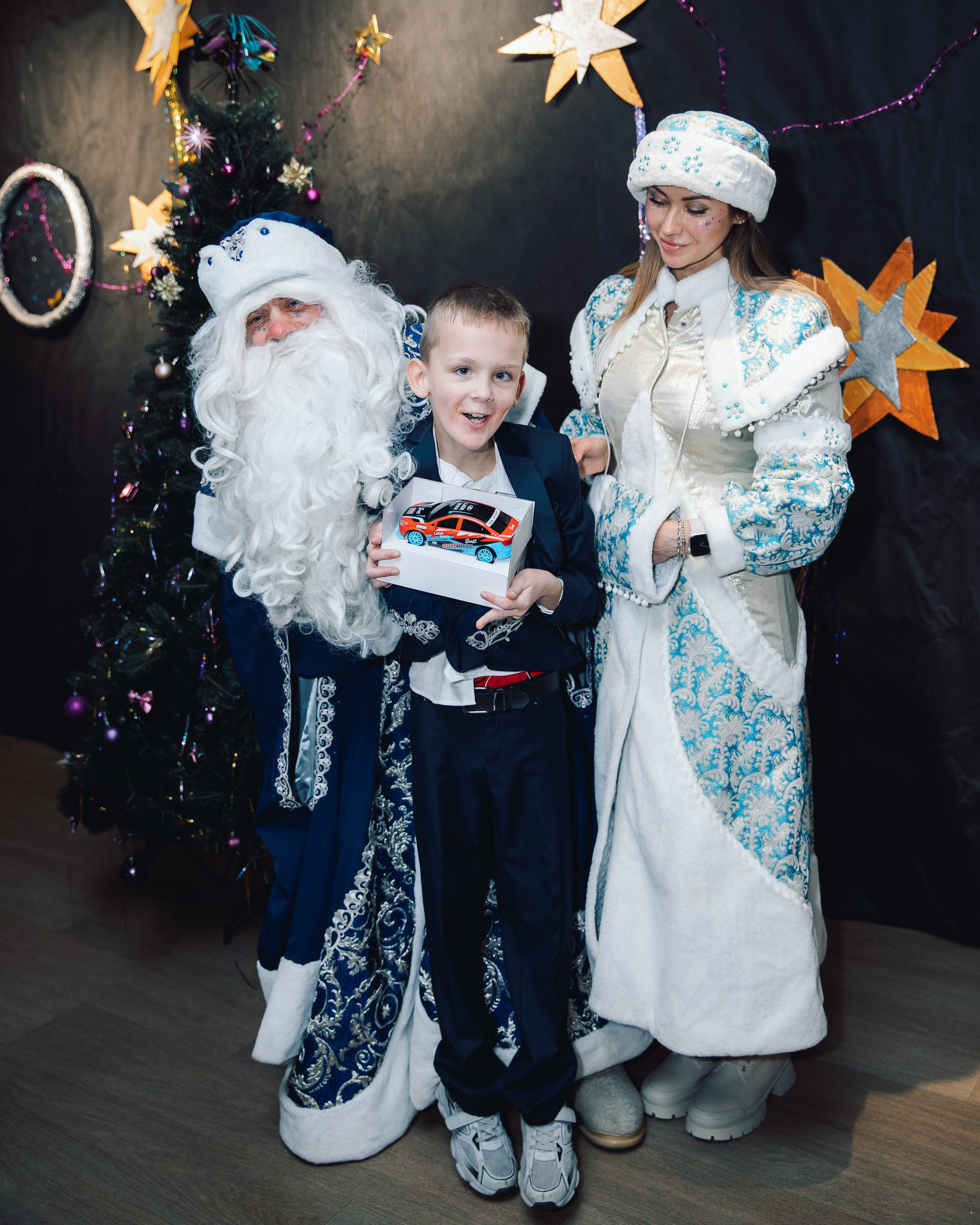 23.12 Особенная елка для фонда «Мы тоже тут». Фотограф в Санкт-Петербурге Алена Сертакова