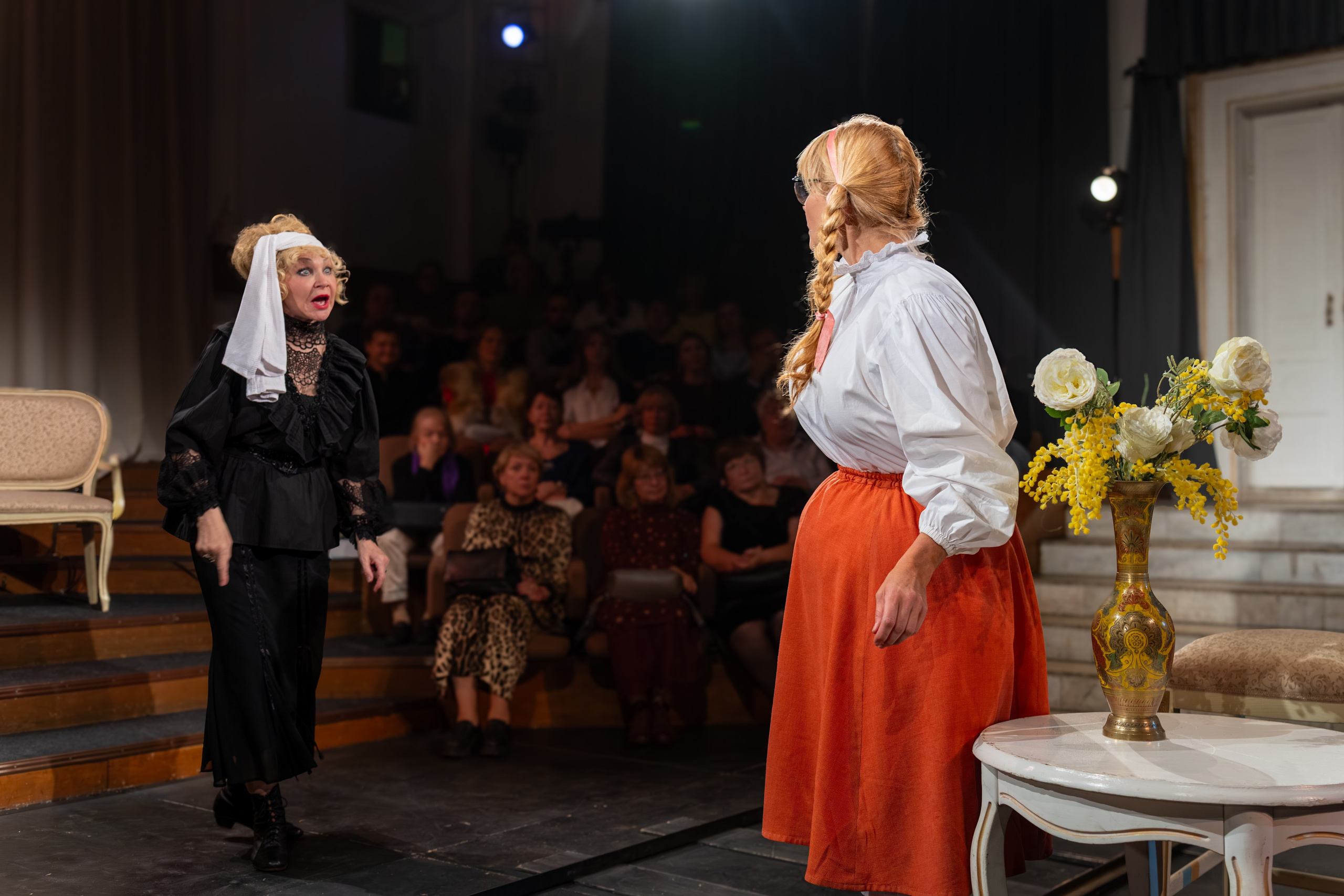 Театр Сфера: Гнездо перелётных птиц (100-й спекталь). Сайт фотографа Сергея Абрамова