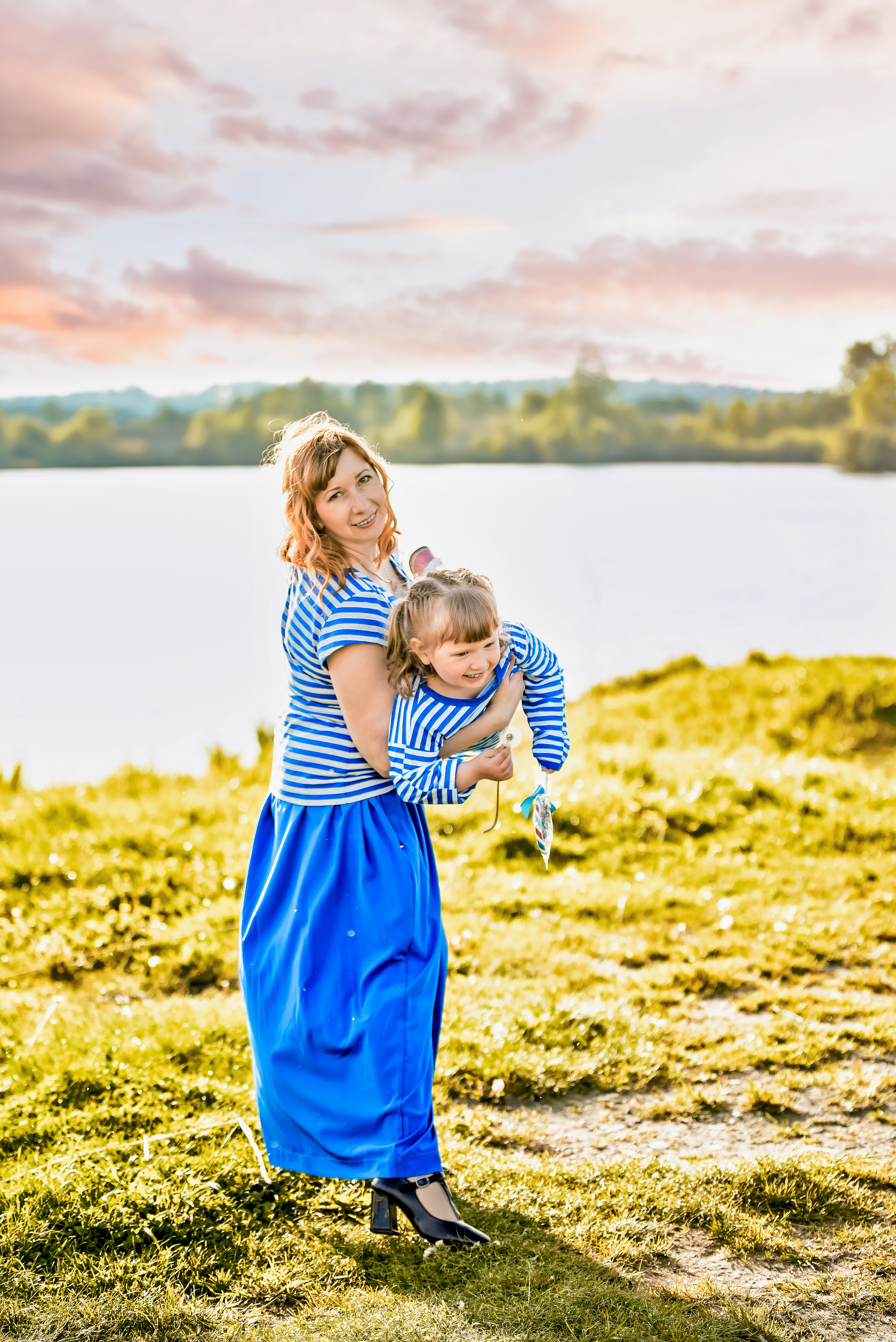 Прогулка Елены с семьей. Ольга Ли свадебный семейный фотограф Иркутск