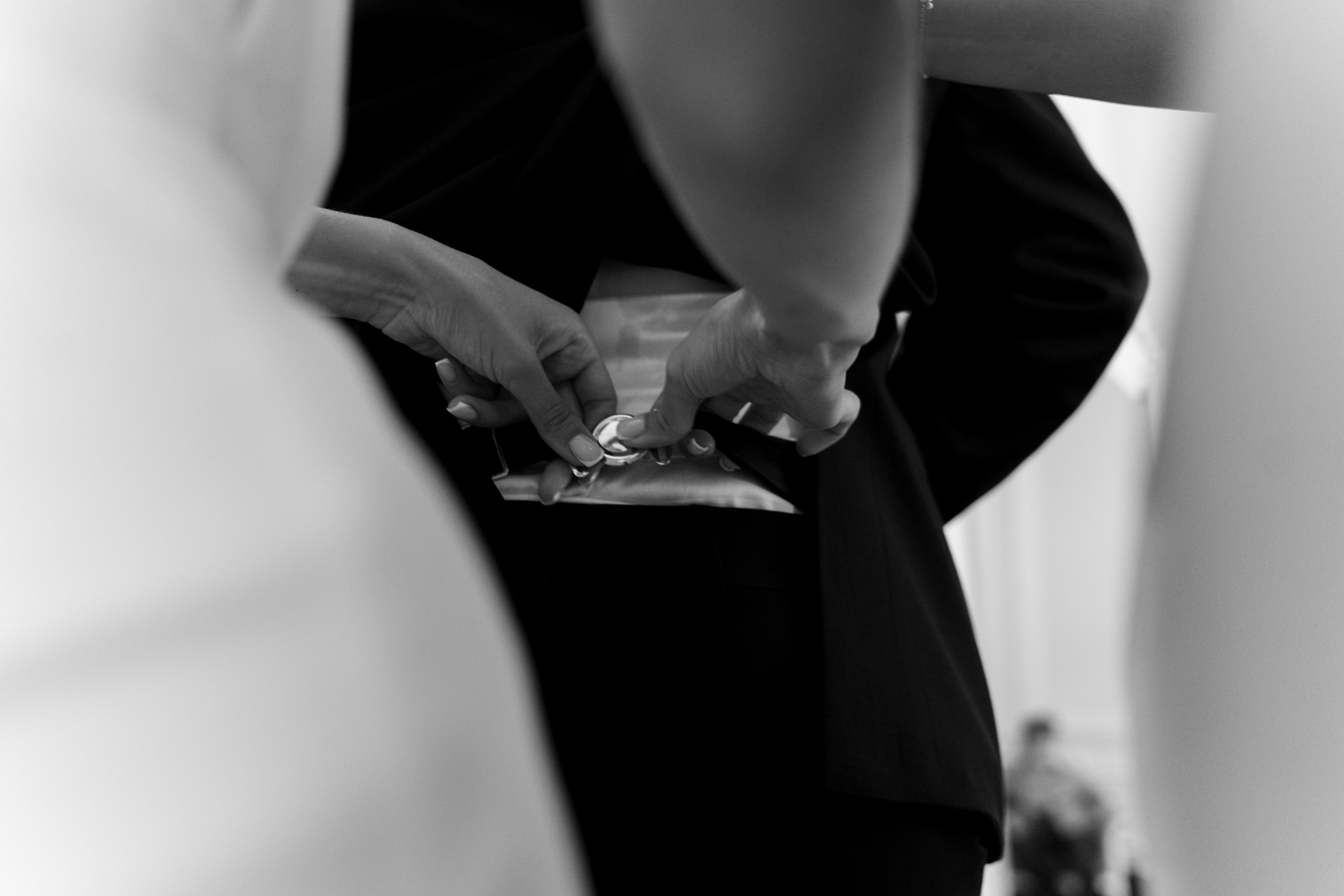 Дарья Дмитрий. Камерная хулиганская свадьба на яхте с сюрпризом. Свадебный фотограф организатор в Санкт-Петербурге Ассоль Опарина