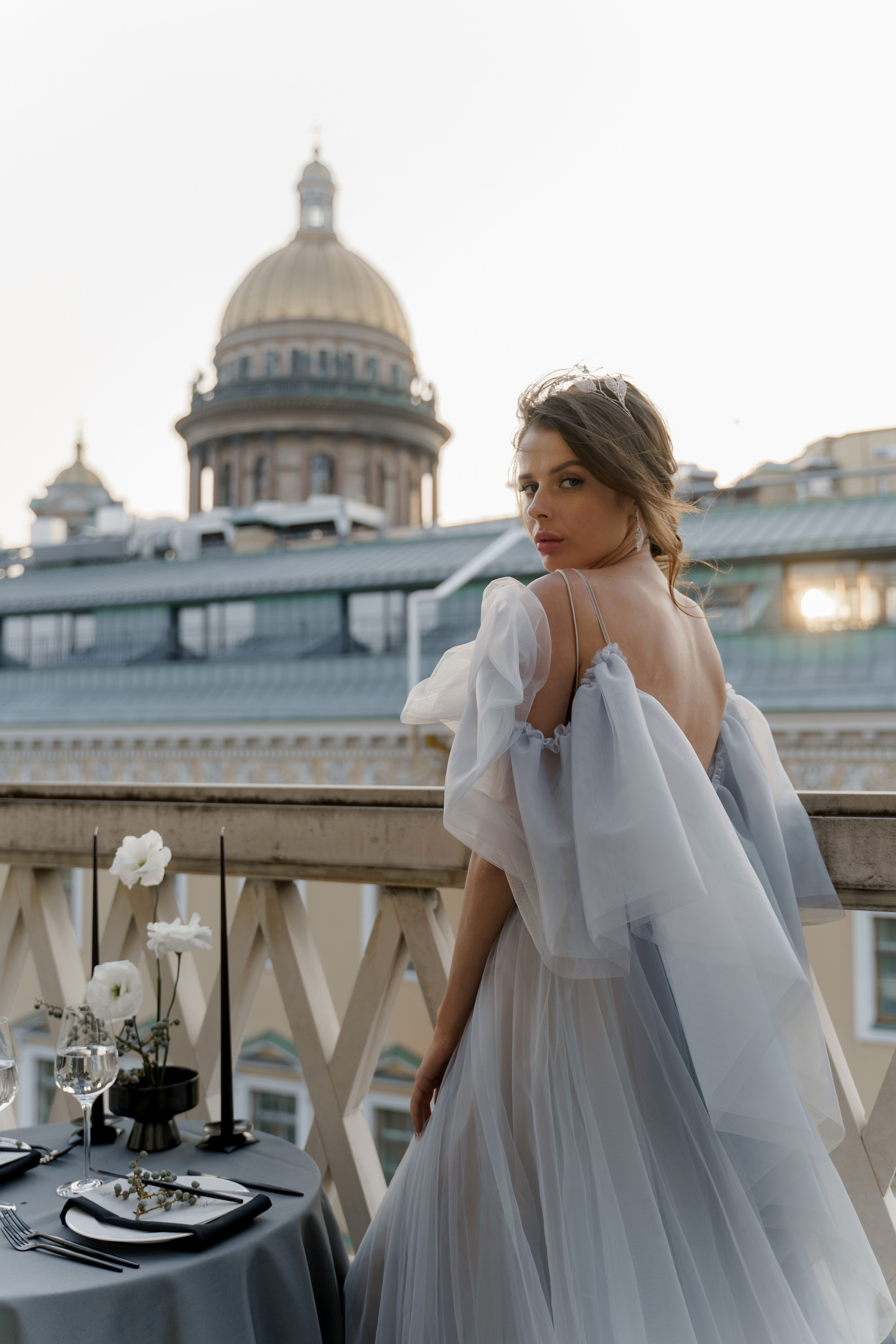 Евгений Магдалина. Камерная свадьба в отеле Софитель в стиле садовая флористика. Свадебный фотограф организатор в Санкт-Петербурге Ассоль Опарина