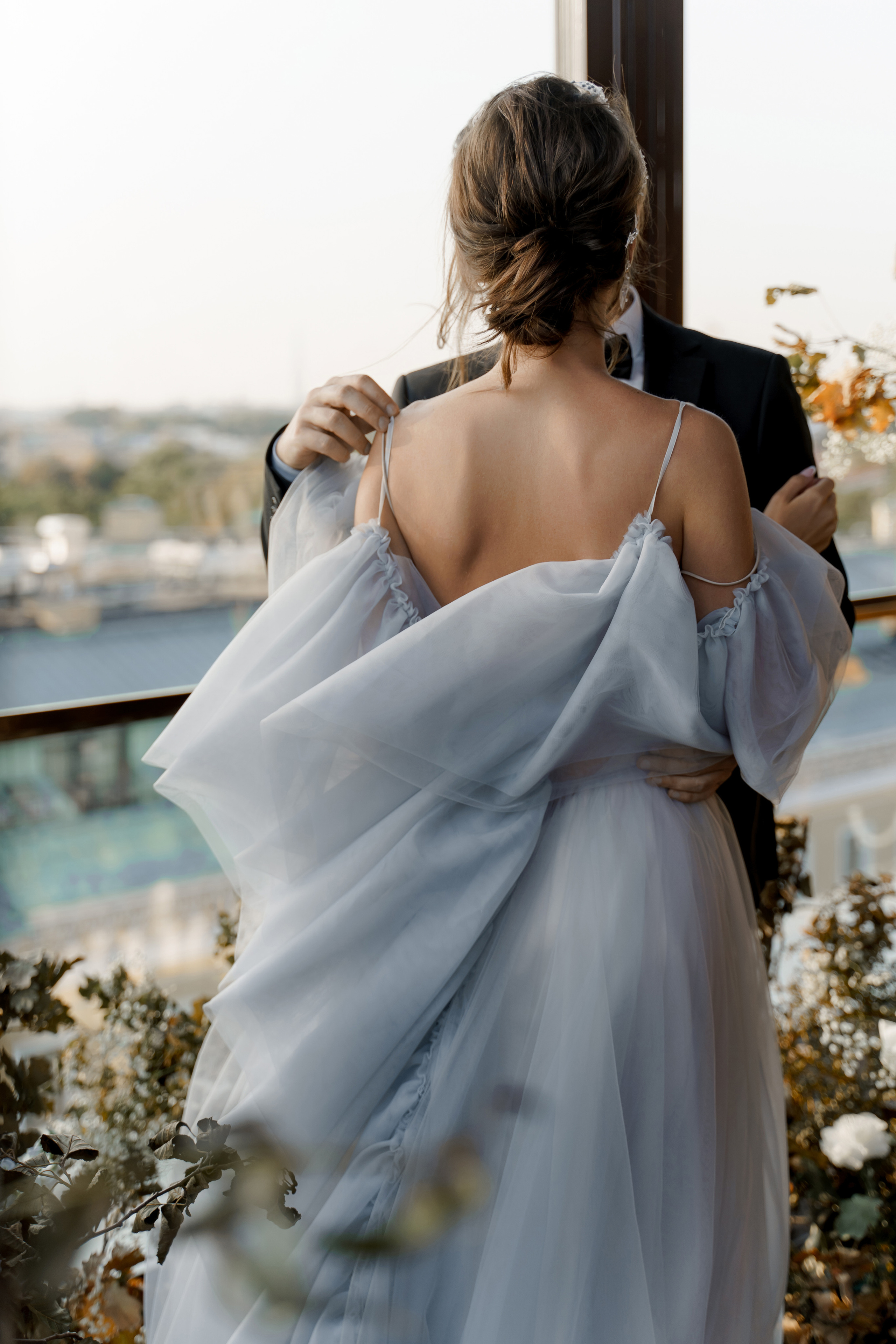 Евгений Магдалина. Камерная свадьба в отеле Софитель в стиле садовая флористика. Свадебный фотограф организатор в Санкт-Петербурге Ассоль Опарина