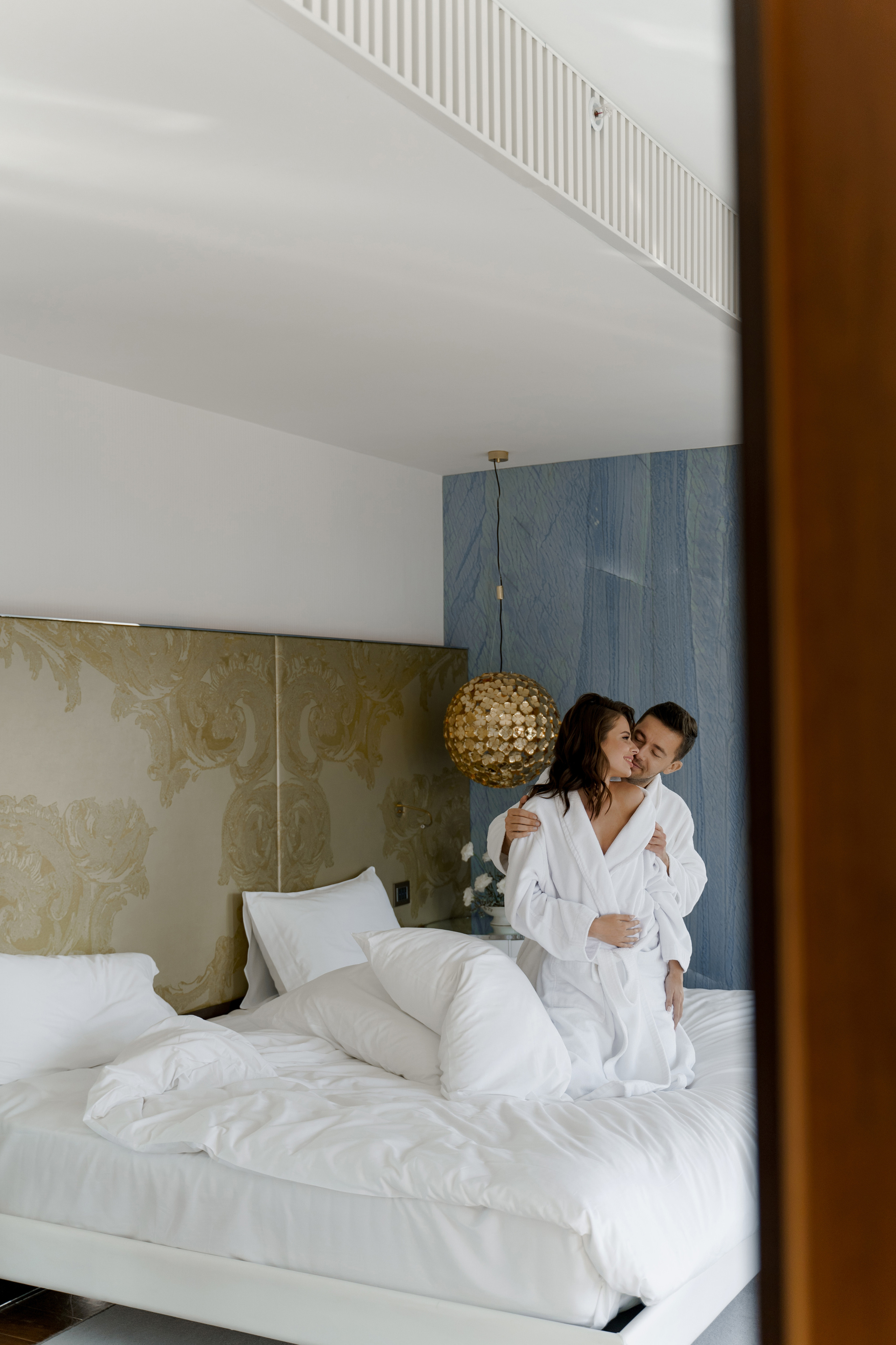 Евгений Магдалина. Камерная свадьба в отеле Софитель в стиле садовая флористика. Свадебный фотограф организатор в Санкт-Петербурге Ассоль Опарина