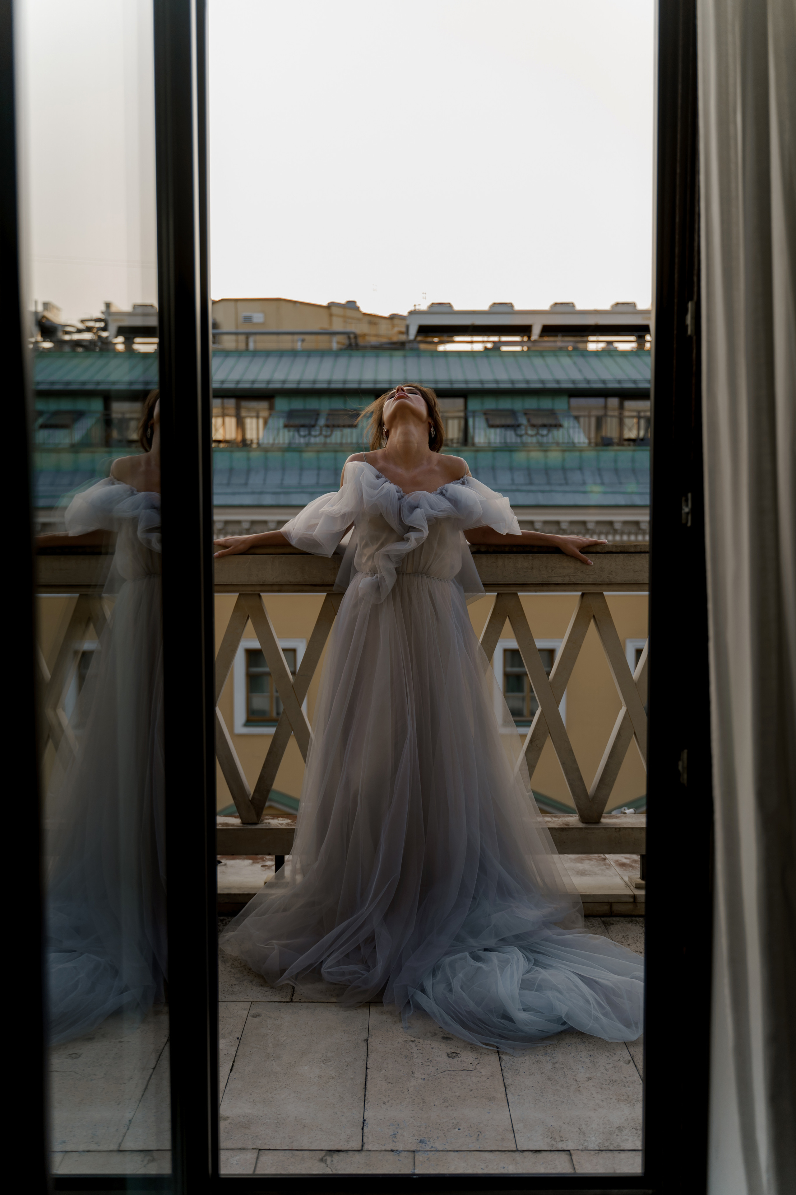 Евгений Магдалина. Камерная свадьба в отеле Софитель в стиле садовая флористика. Свадебный фотограф организатор в Санкт-Петербурге Ассоль Опарина