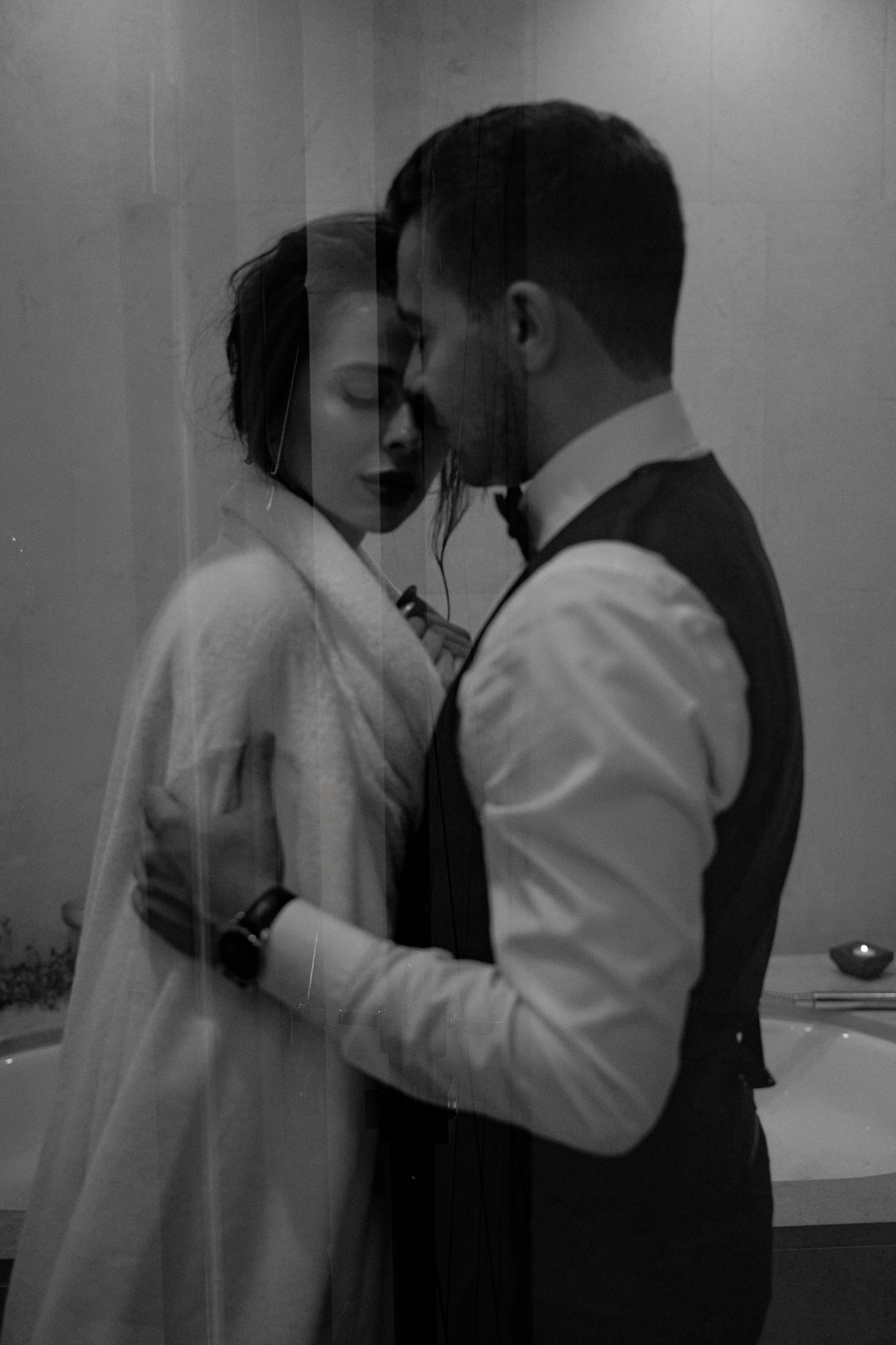 Евгений Магдалина. Камерная свадьба в отеле Софитель в стиле садовая флористика. Свадебный фотограф организатор в Санкт-Петербурге Ассоль Опарина