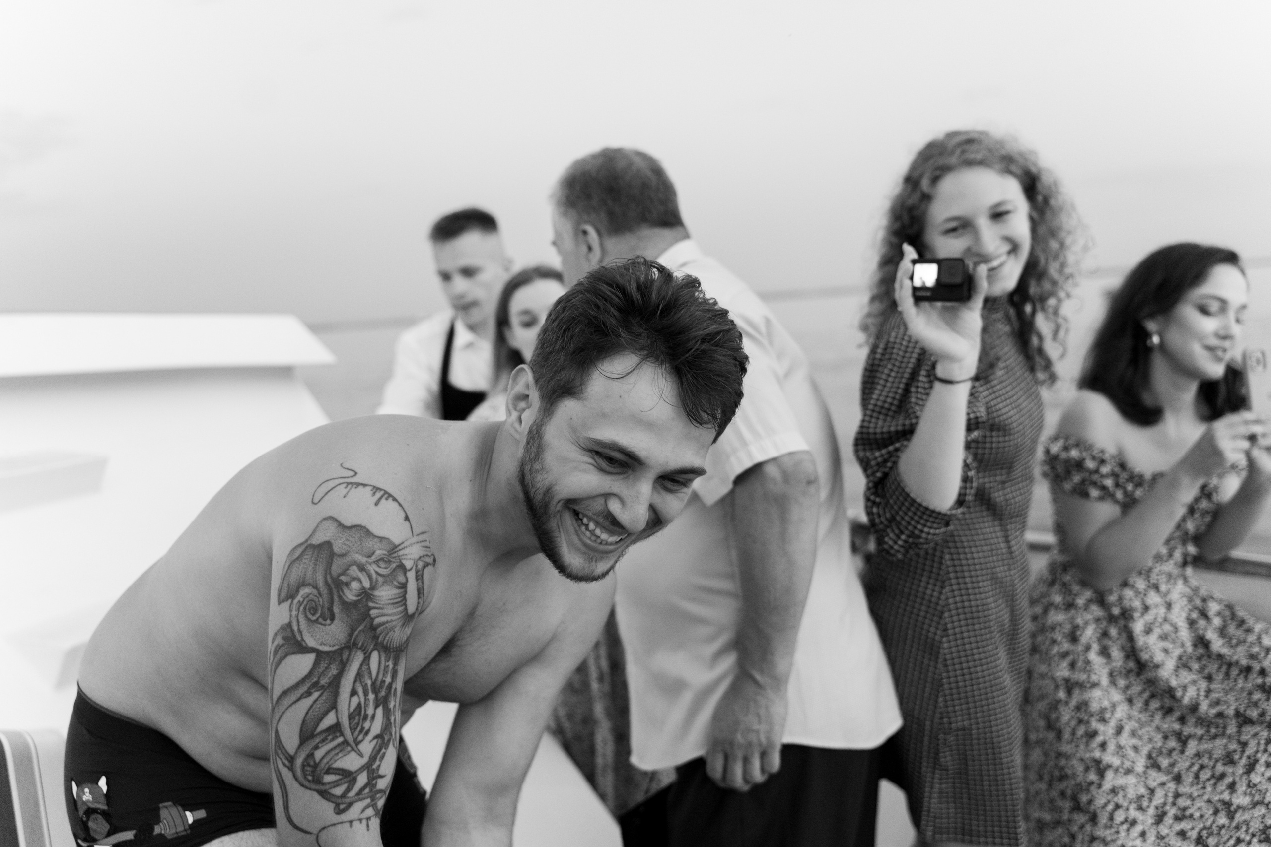 Дарья Дмитрий. Камерная хулиганская свадьба на яхте с сюрпризом. Свадебный фотограф организатор в Санкт-Петербурге Ассоль Опарина