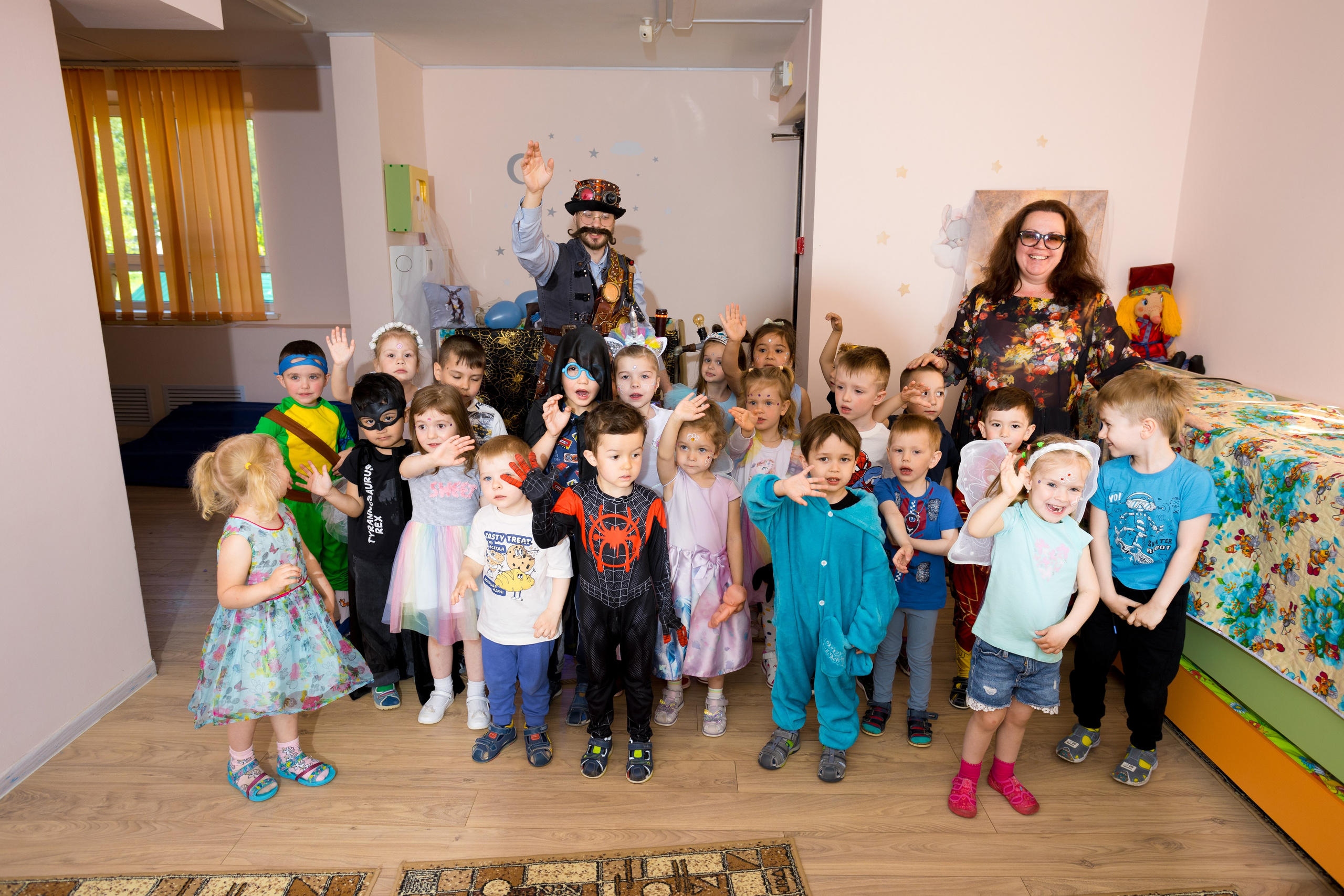 В садике. Photomantis