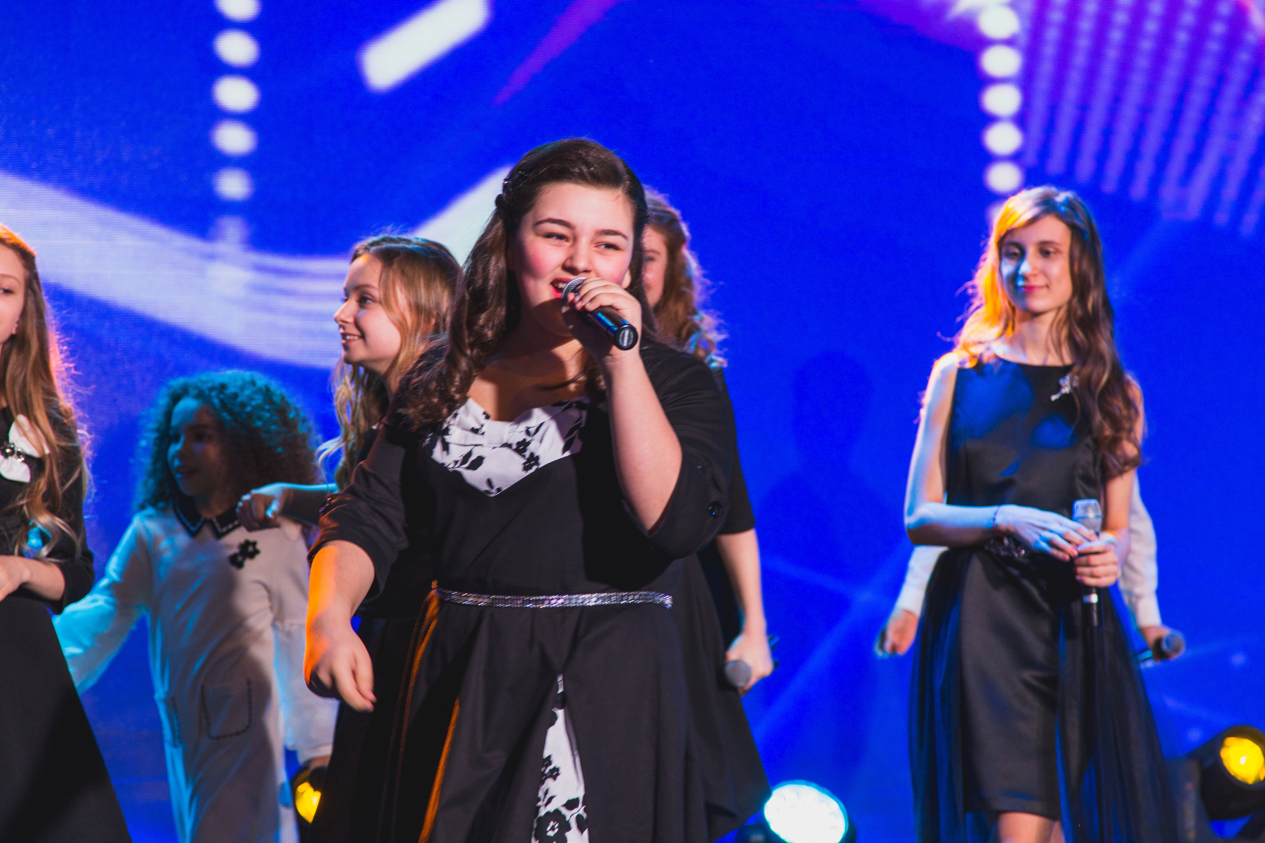 О2ТВ группа СТРАНА. Видеооператор/Фотограф Николай Завьялов