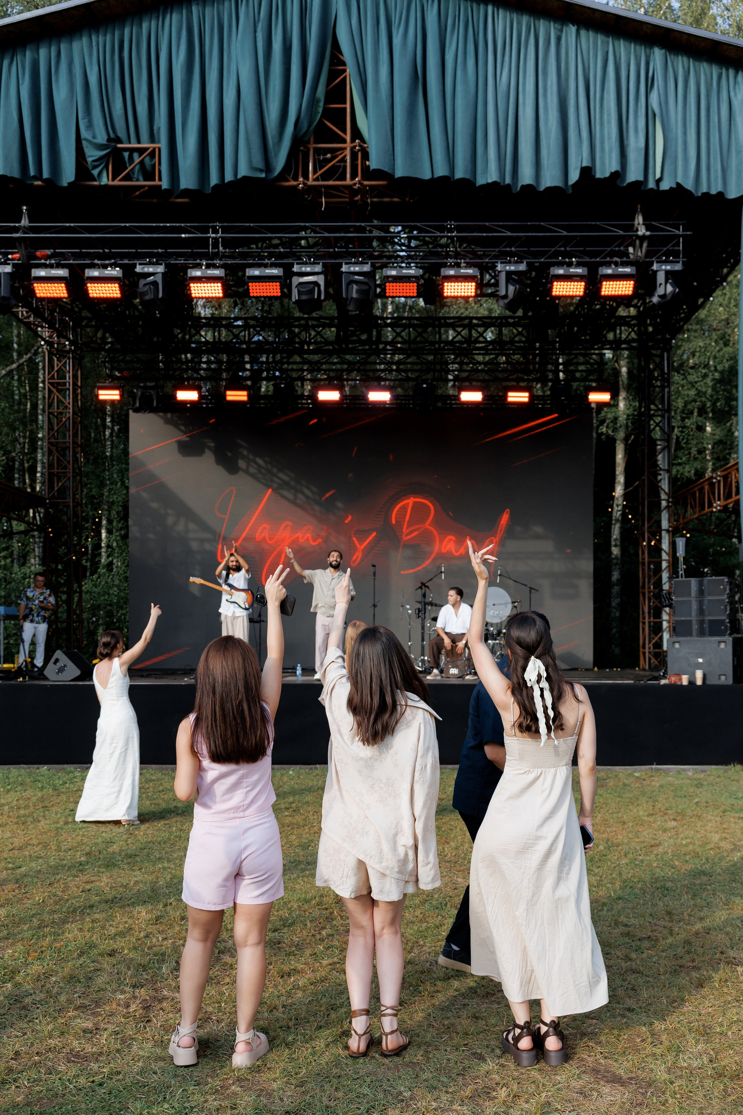 Food фестиваль и тимбилдинг. Свадебный репортажный фотограф в Москве