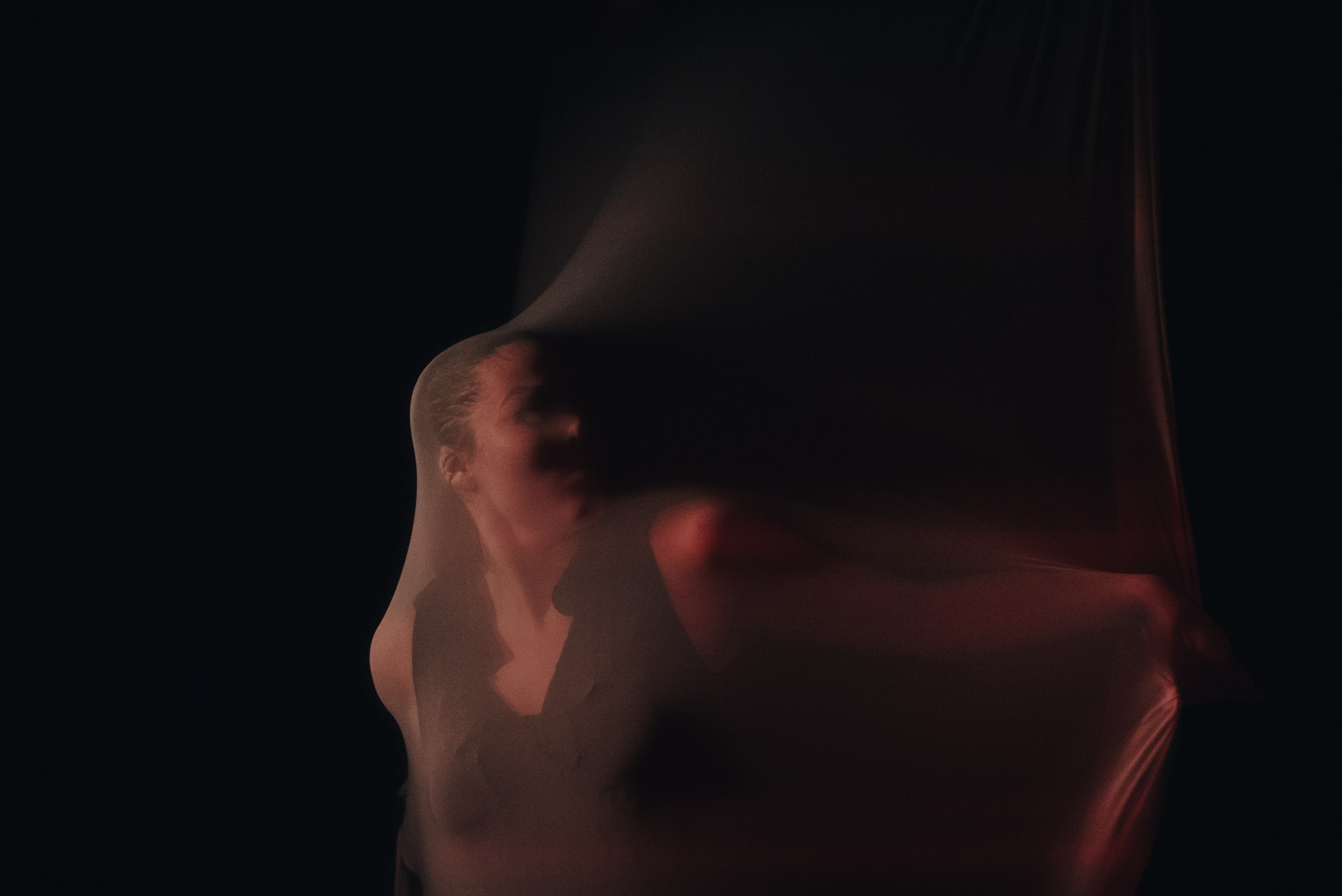 Строки. Фотограф и оператор в Москве Елизавета Коргалидзе