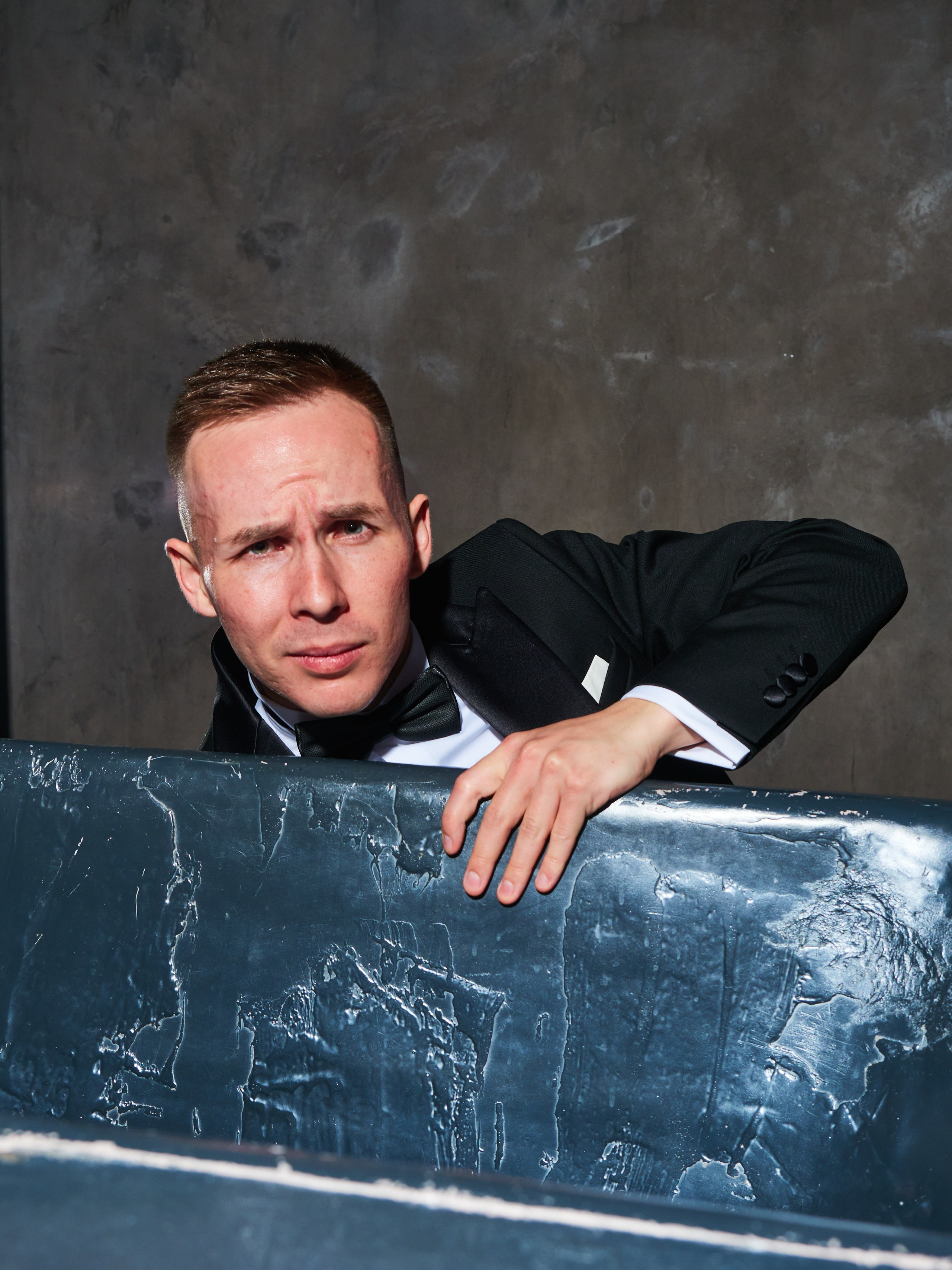 Игорь (ведущий). Главная