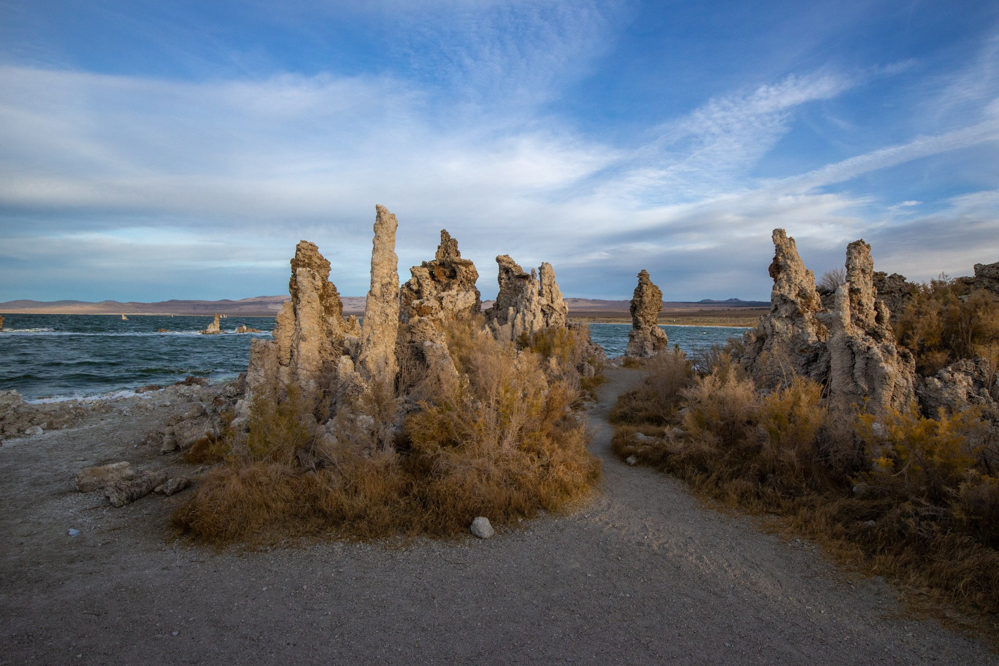 Озеро МОНО, США, 2013. Фотограф Василий Буланов