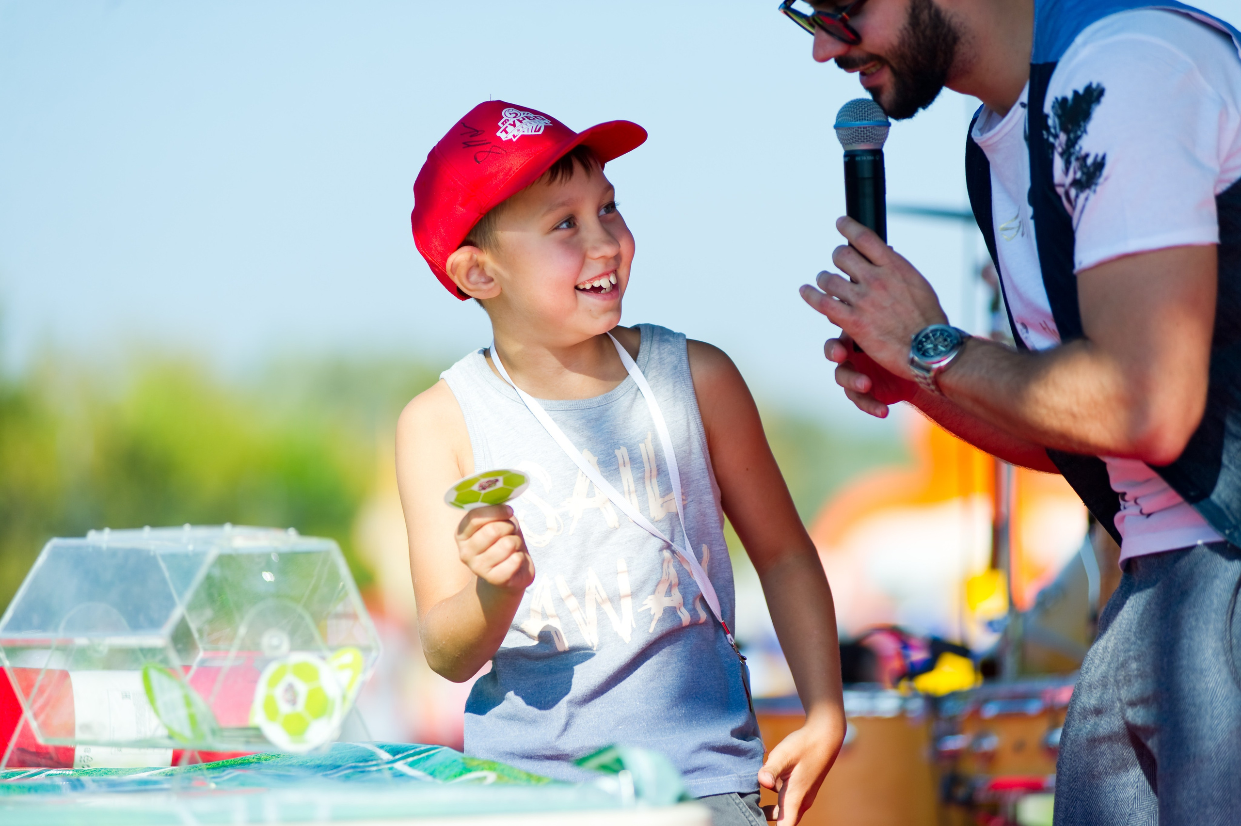 Турбофутбол (корпоративное соревнование «Пятерочки»). Репортажный фотограф и видеограф Слава Думчев. Тимбилдинги, отчетники, корпоративы