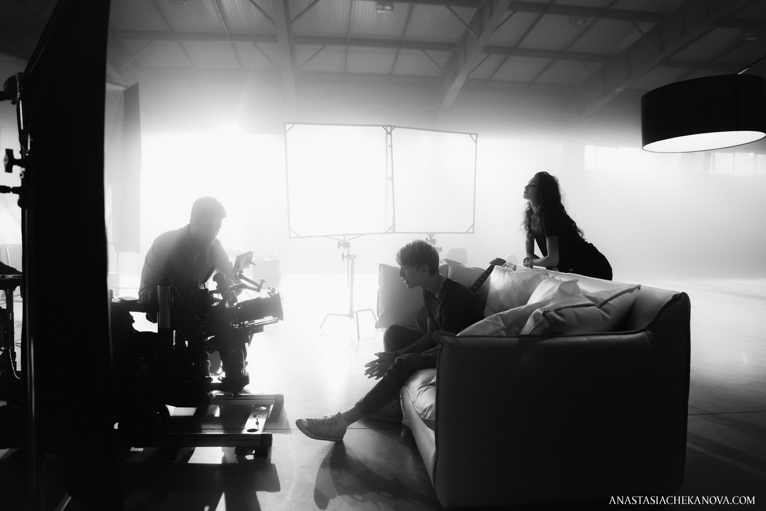 Backstage съемки клипа группы DVOE. Концертный и бурлеск фотограф Москва