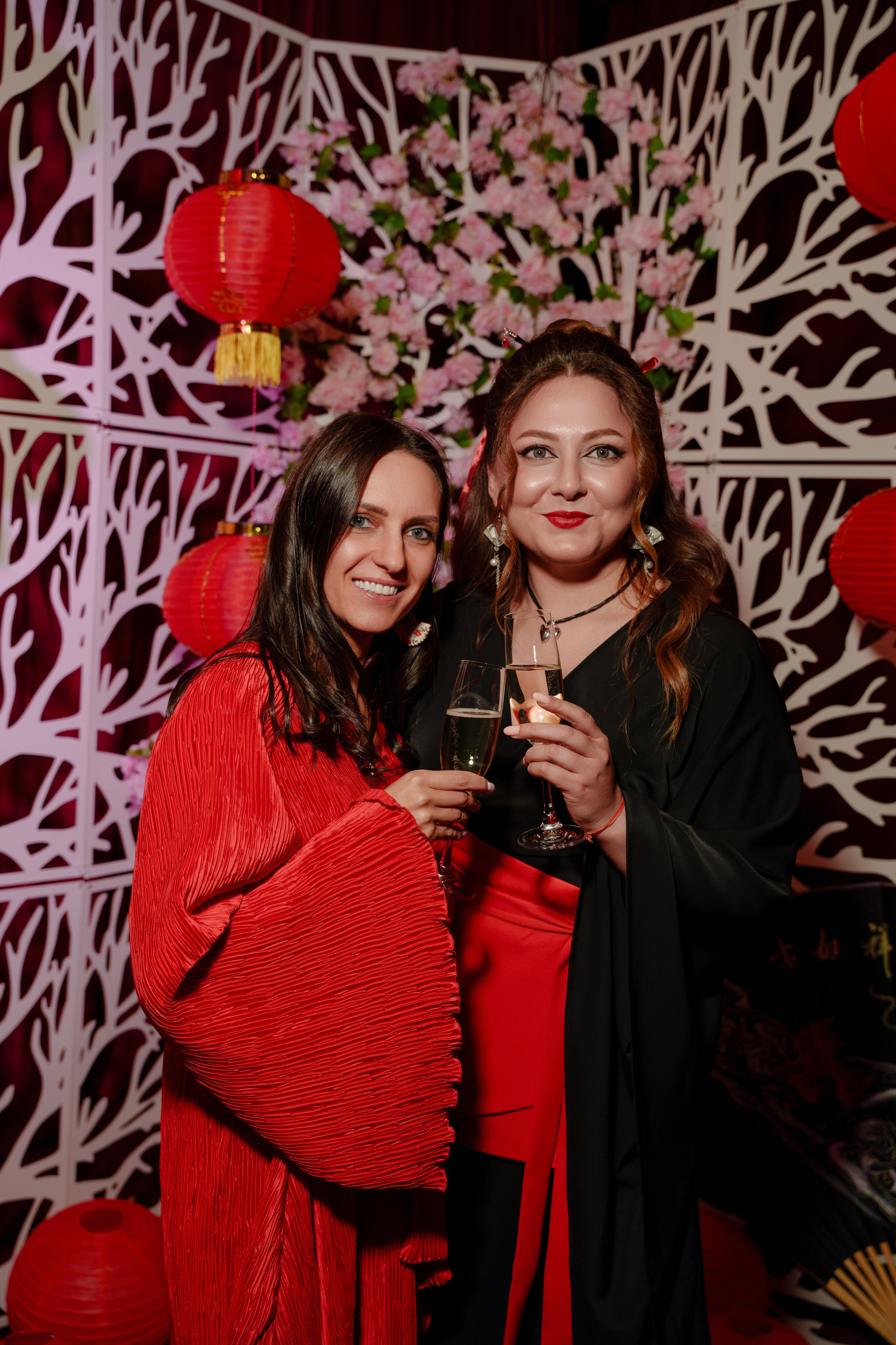 Репортажный фотограф на день рождения в ресторане KAI. Репортажный фотограф Москва Сергей Дружинин