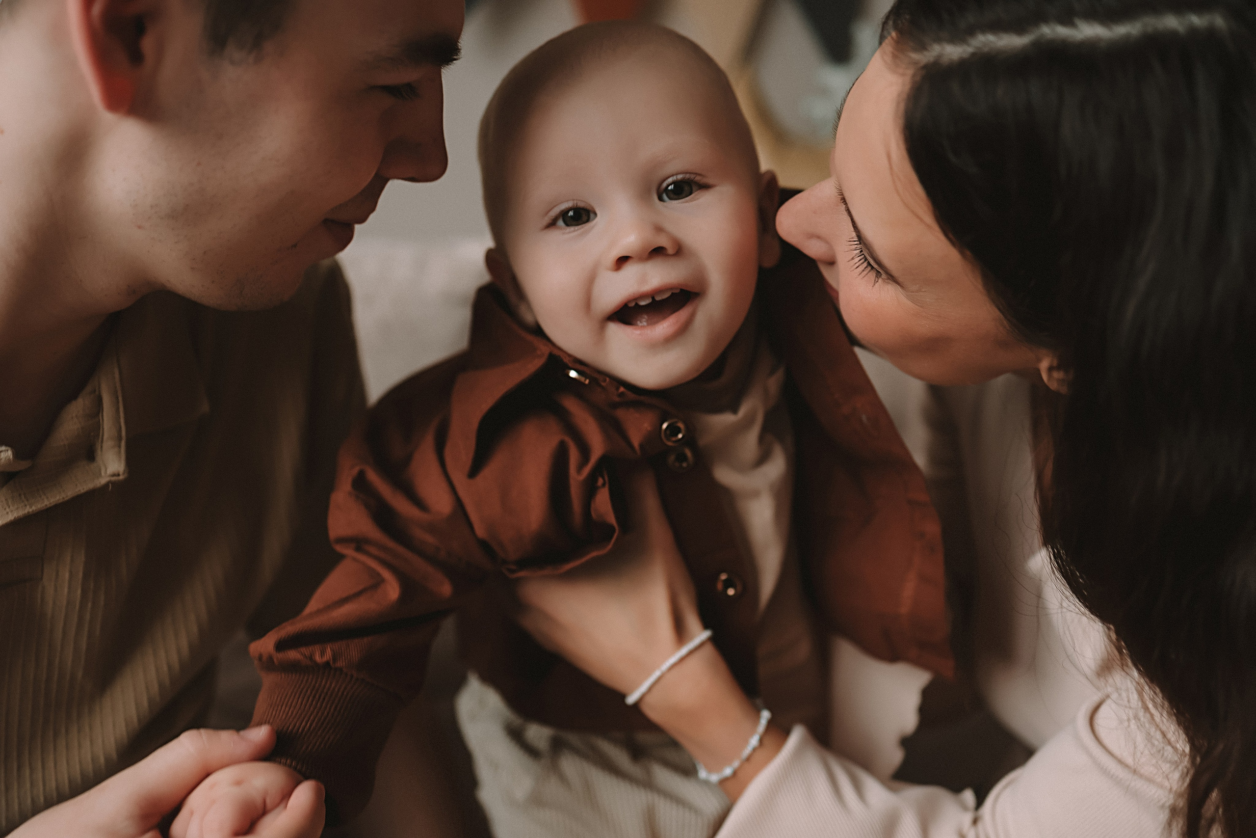 1 год Леону. Семейный фотограф Тюмень, фотограф на роды Салмина Мария