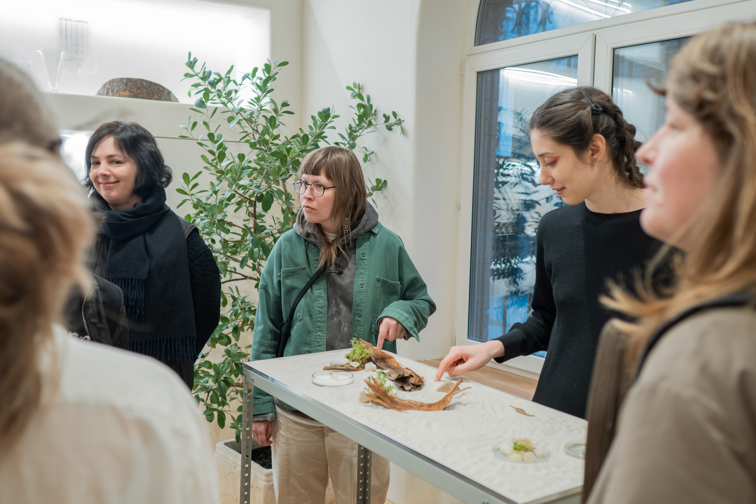 Открытие выставки в галерее ¾. Фотограф Дарья Морозова