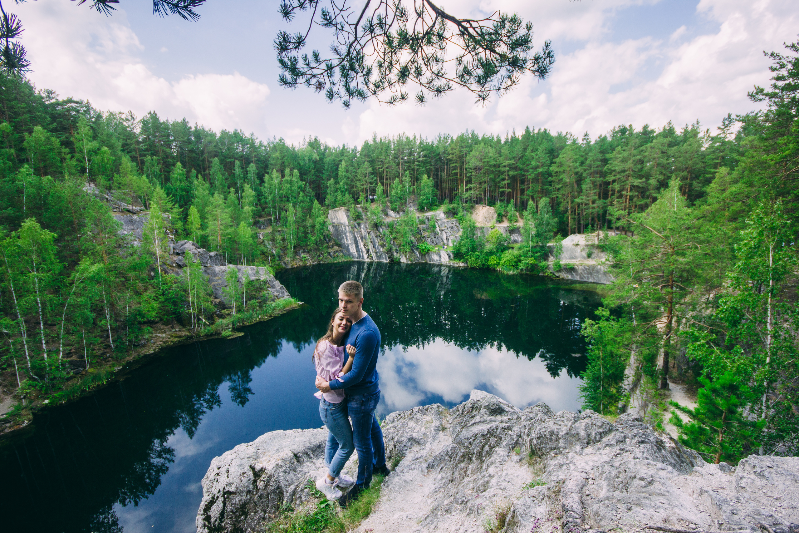 Тальковое озеро. Свадебный фотограф в Екатеринбурге Полевской Соликамск