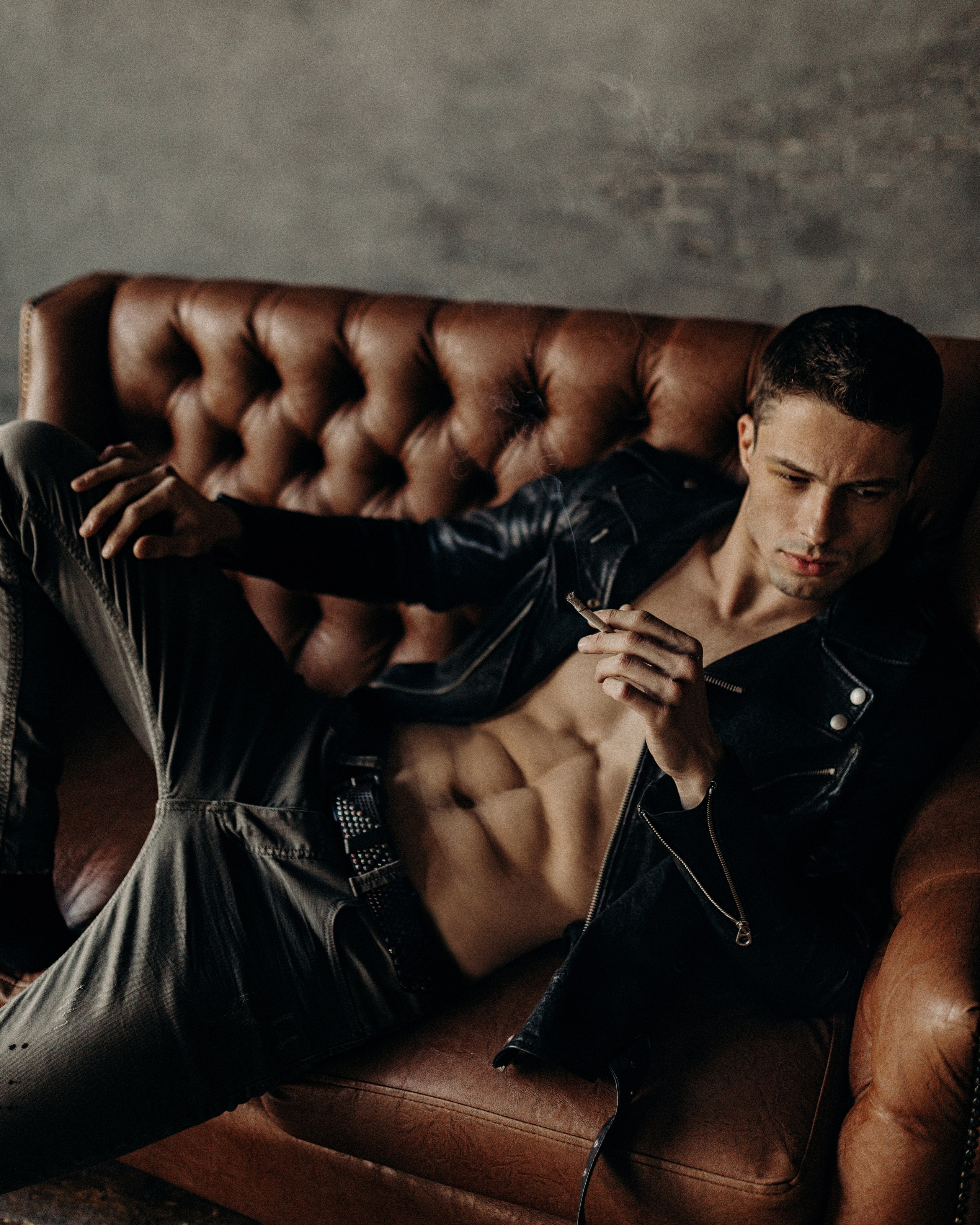 Мужские портреты от лучшего фотографа в Краснодаре. Фотограф в Краснодаре Анна Худокормова. Свадебные, семейные, детские фотосессии