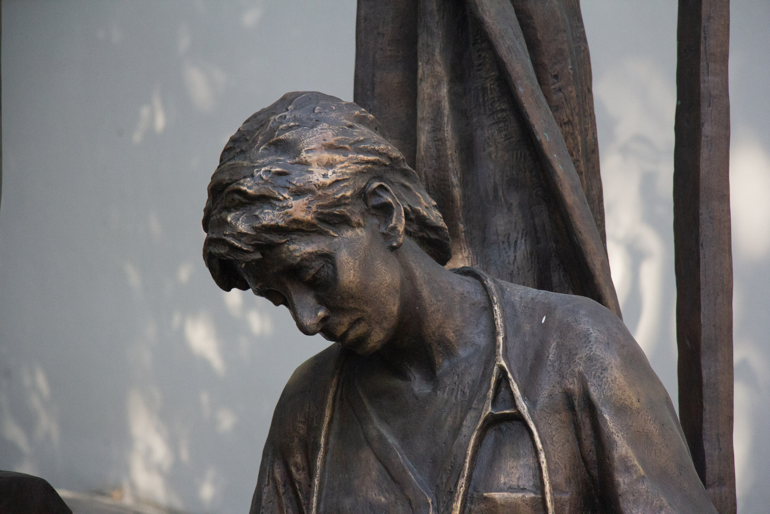 Репортаж с открытия памятника Доктору Лизе. Фотограф Алекс Беранже