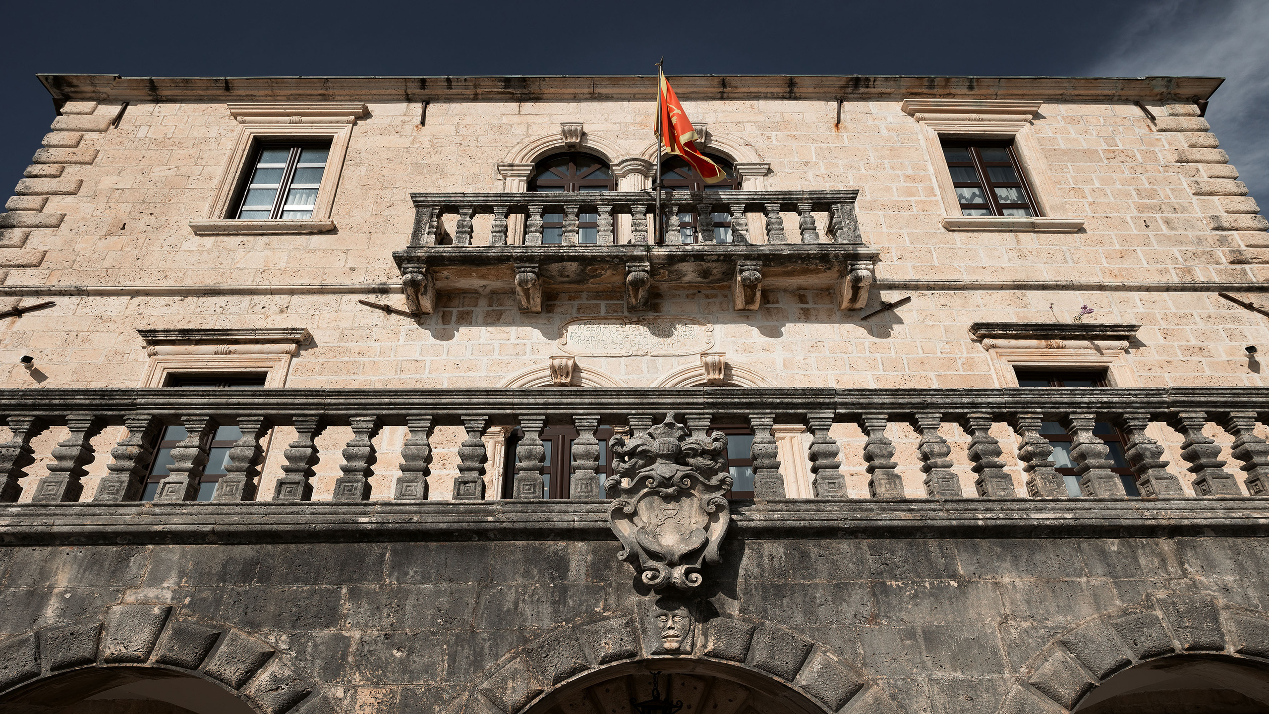 Рисан и Пераст. Портретный фотограф, контент фотограф, продающие фото в Москве и МО