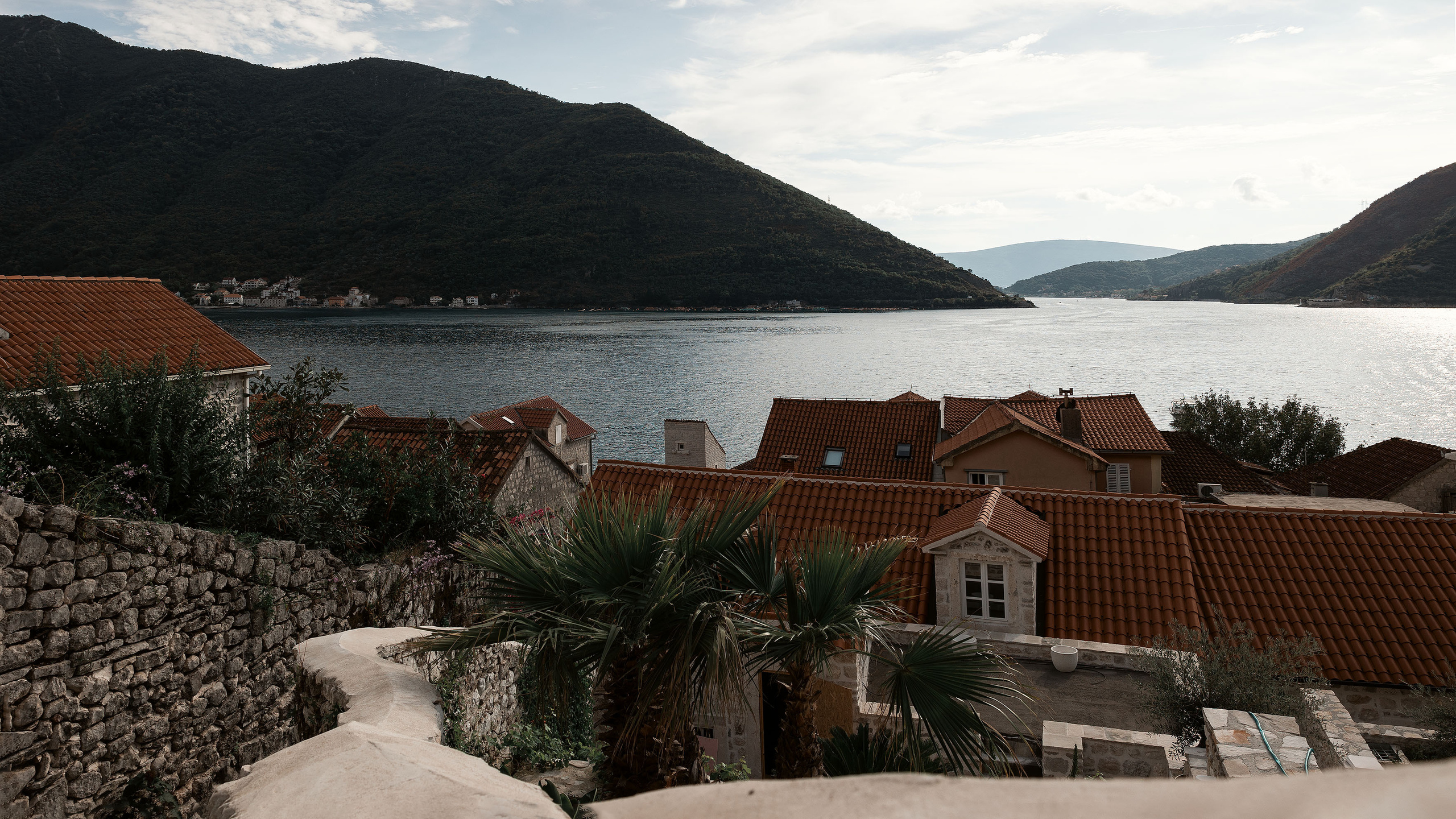 Рисан и Пераст. Портретный фотограф, контент фотограф, продающие фото в Москве и МО