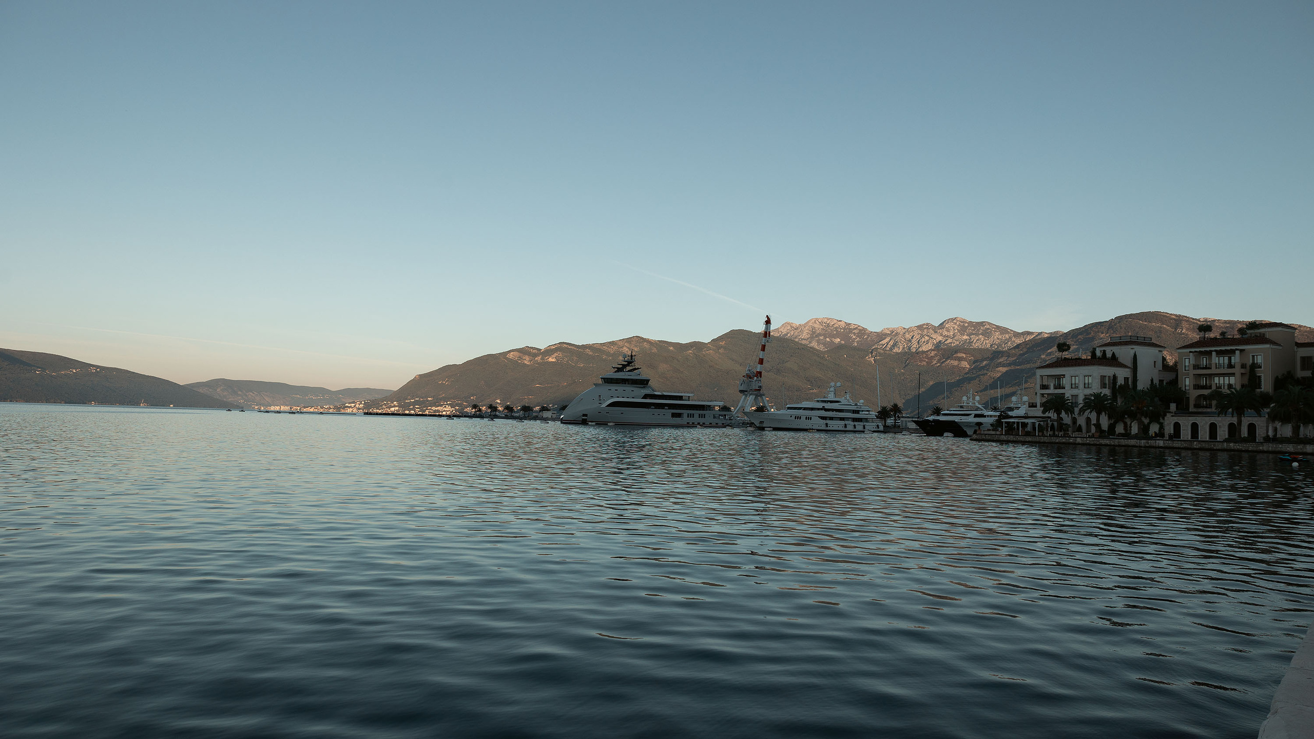 Парк Жупа город Тиват. Портретный фотограф, контент фотограф, продающие фото в Москве и МО