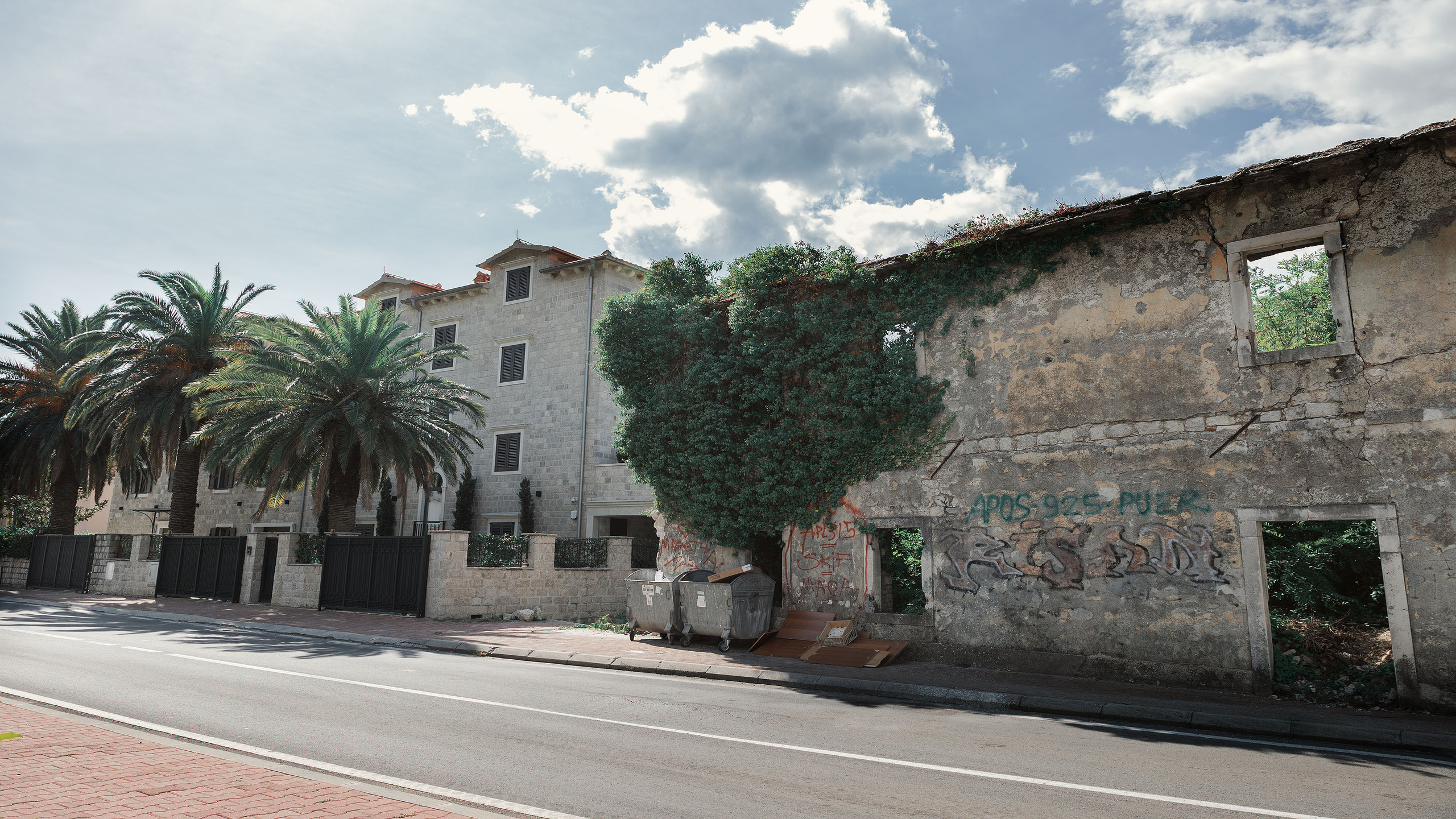 Рисан и Пераст. Портретный фотограф, контент фотограф, продающие фото в Москве и МО