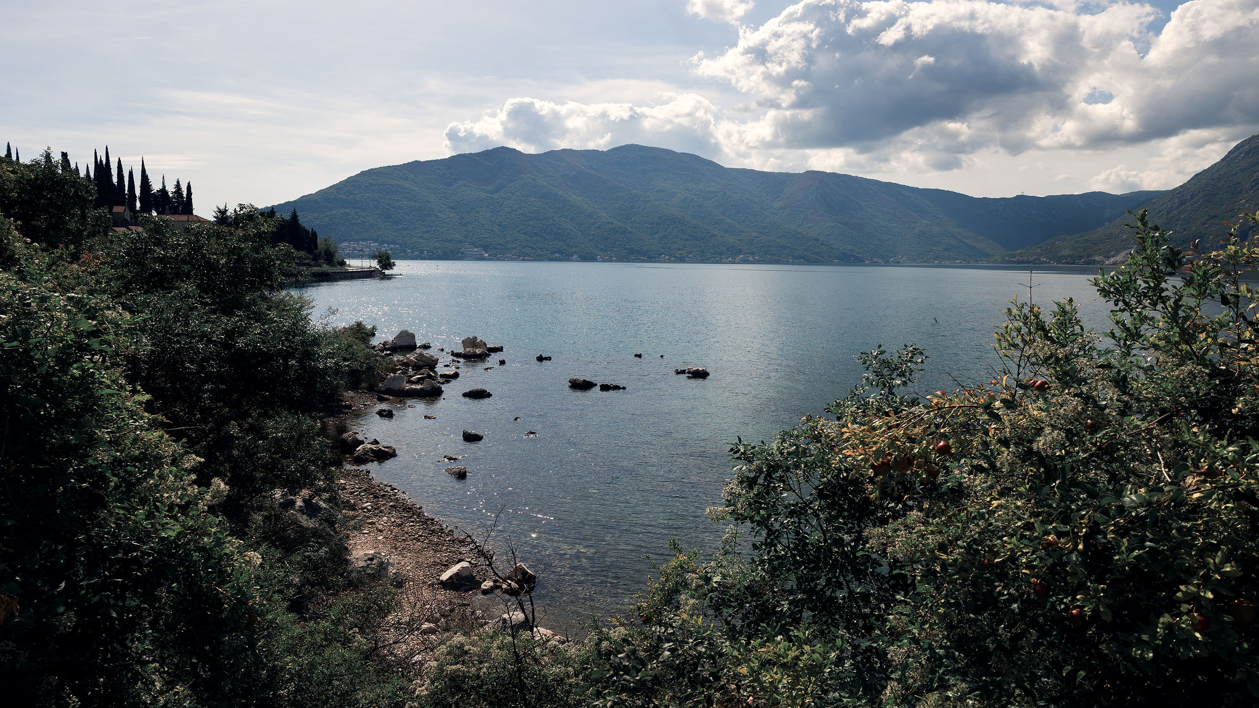 Рисан и Пераст. Портретный фотограф, контент фотограф, продающие фото в Москве и МО