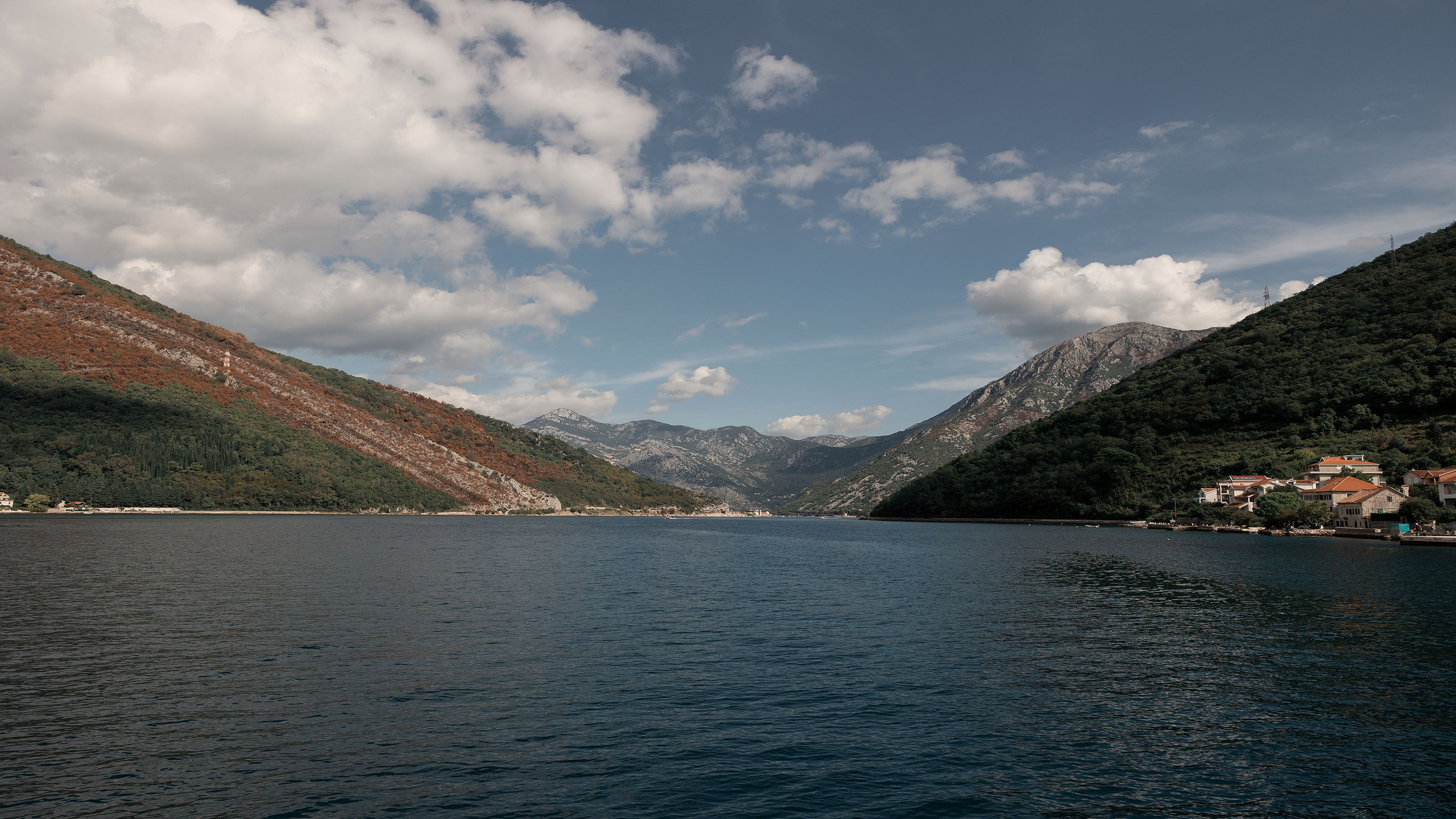 Рисан и Пераст. Портретный фотограф, контент фотограф, продающие фото в Москве и МО