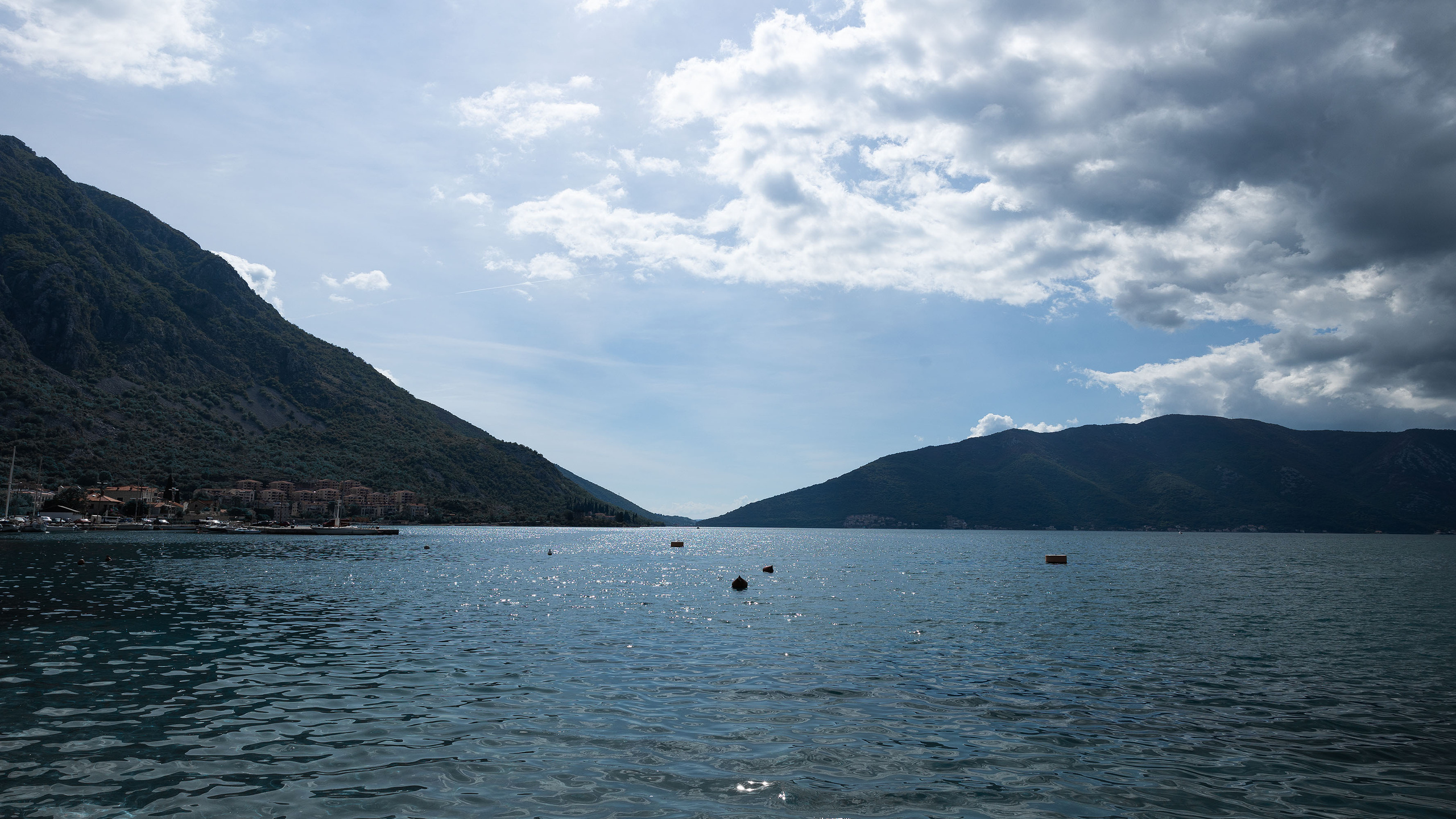 Рисан и Пераст. Портретный фотограф, контент фотограф, продающие фото в Москве и МО