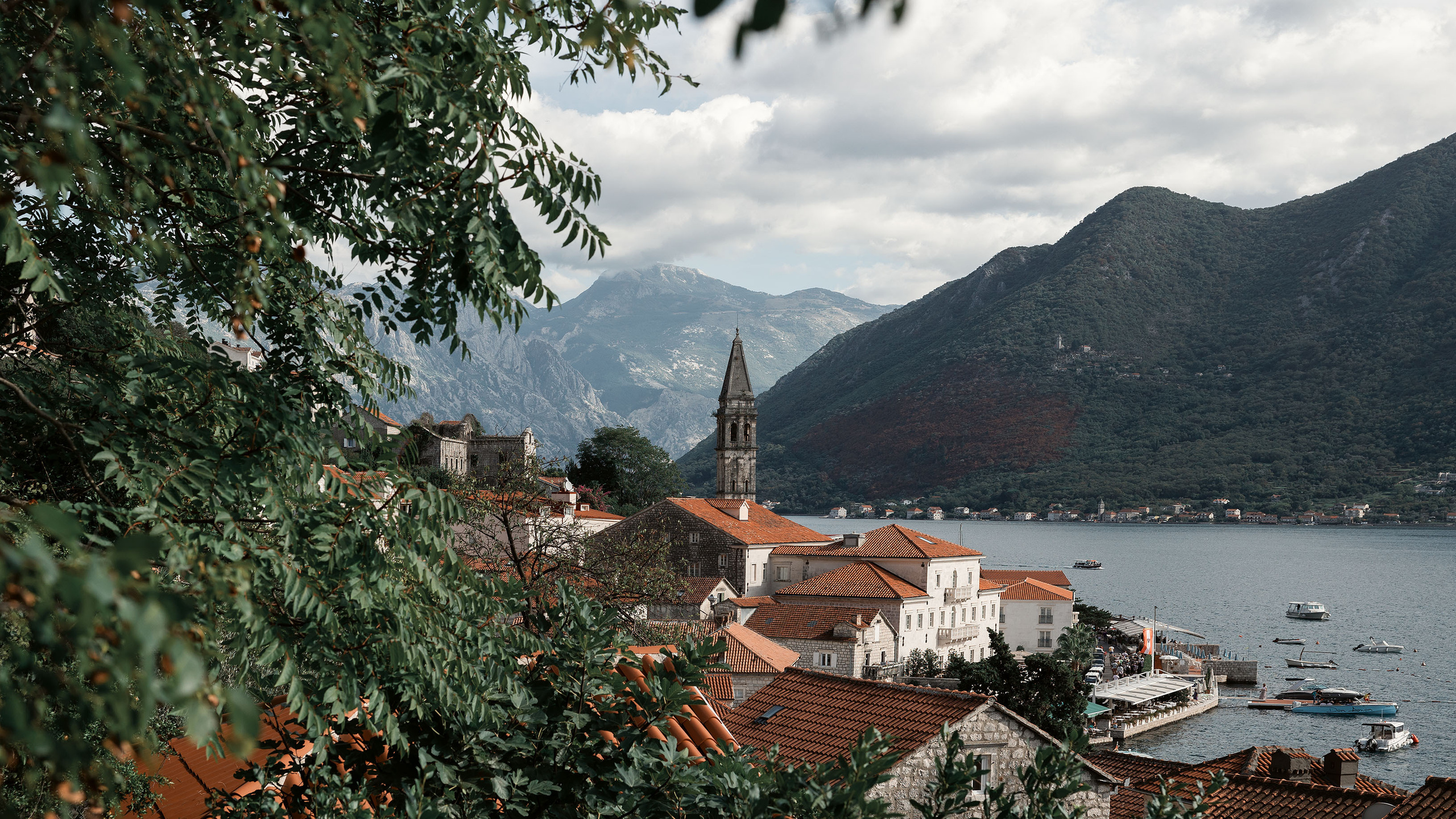 Рисан и Пераст. Портретный фотограф, контент фотограф, продающие фото в Москве и МО