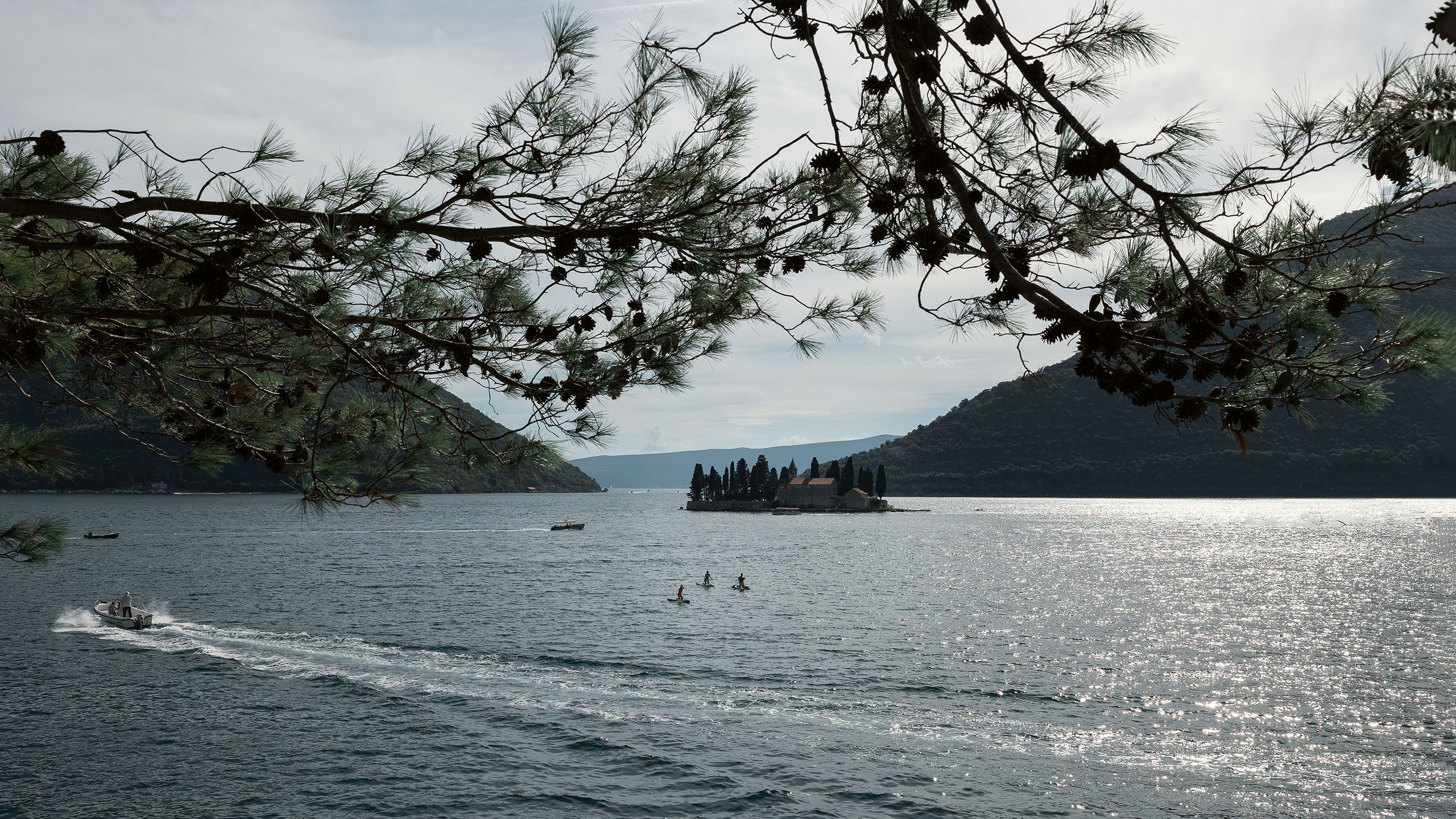 Рисан и Пераст. Портретный фотограф, контент фотограф, продающие фото в Москве и МО