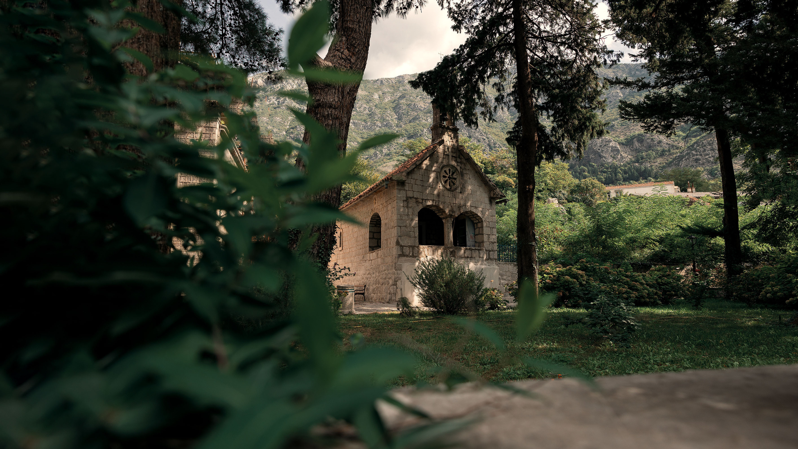 Рисан и Пераст. Портретный фотограф, контент фотограф, продающие фото в Москве и МО