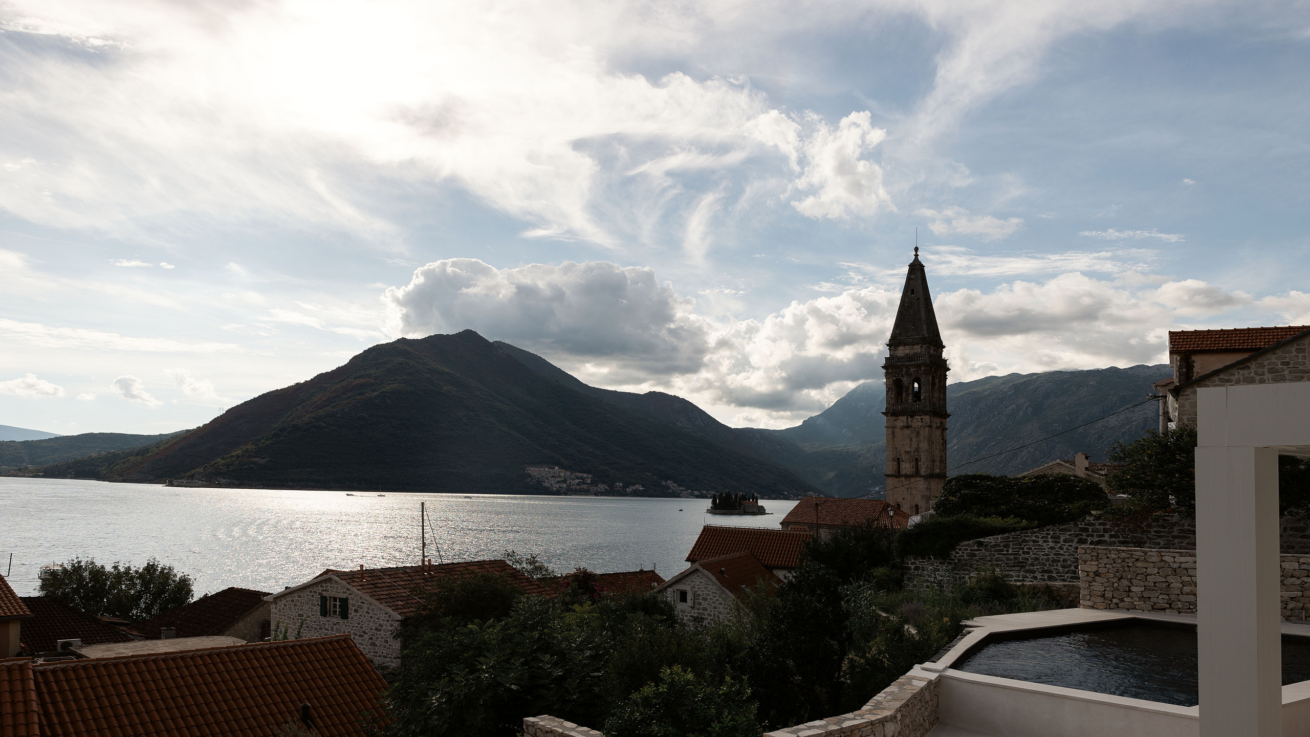 Рисан и Пераст. Портретный фотограф, контент фотограф, продающие фото в Москве и МО