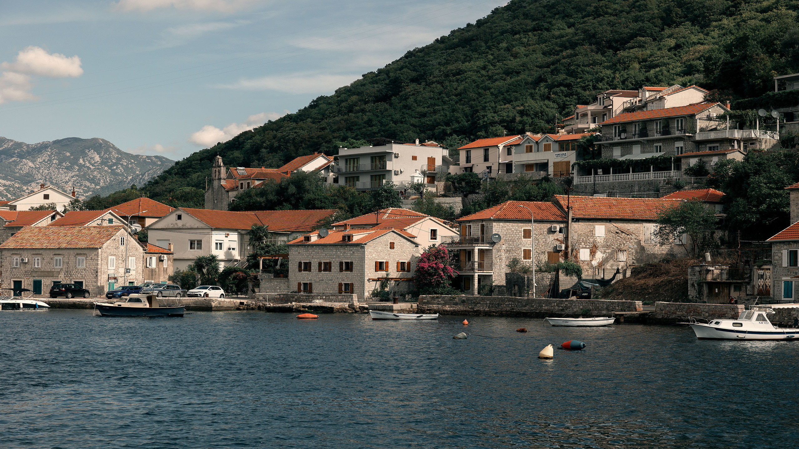 Рисан и Пераст. Портретный фотограф, контент фотограф, продающие фото в Москве и МО