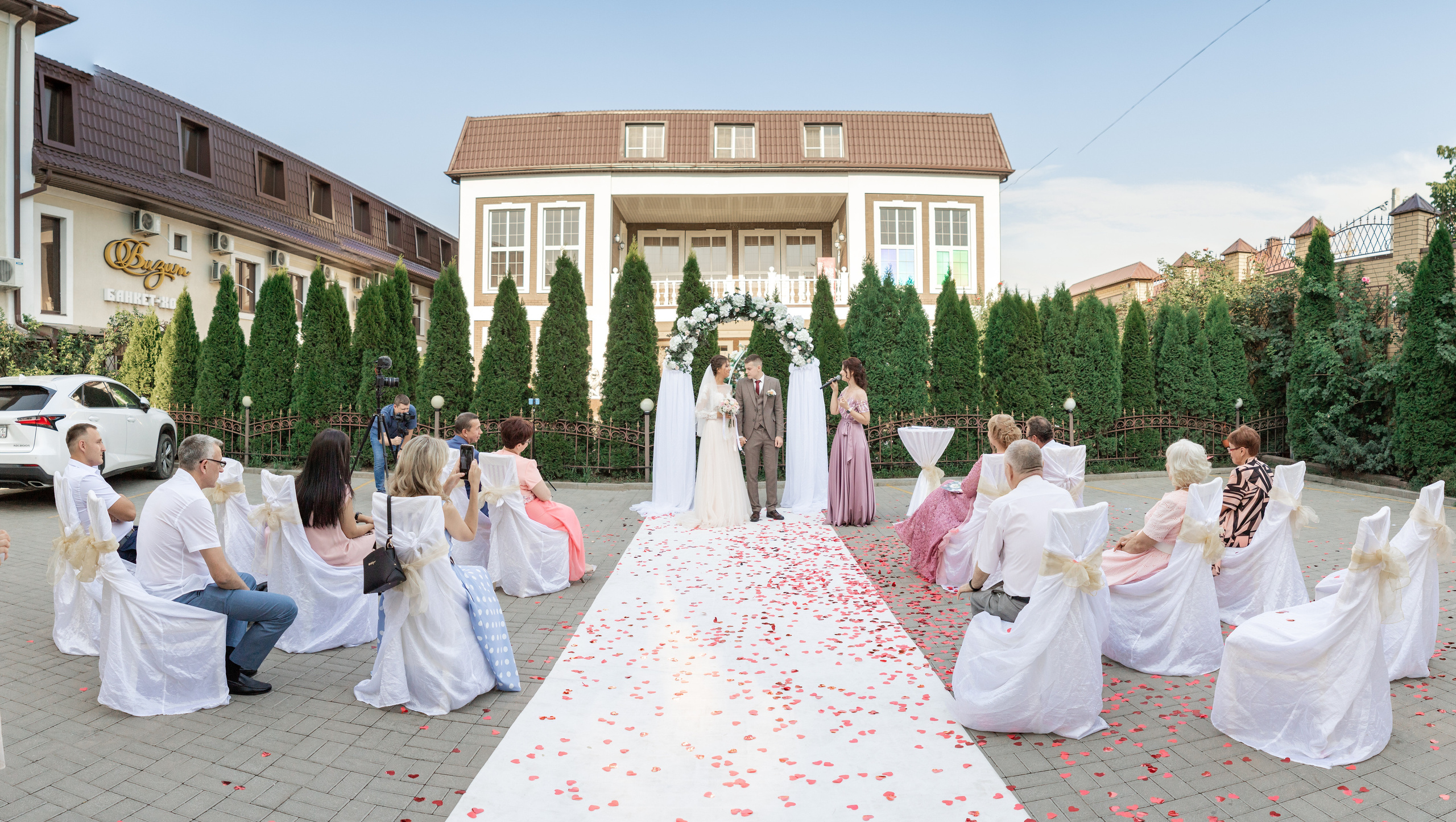 ВИТАЛИЙ + ЯСМИНА ФОТО. Свадебный фотограф и видеограф в Ростове-на-Дону Александр Воронов