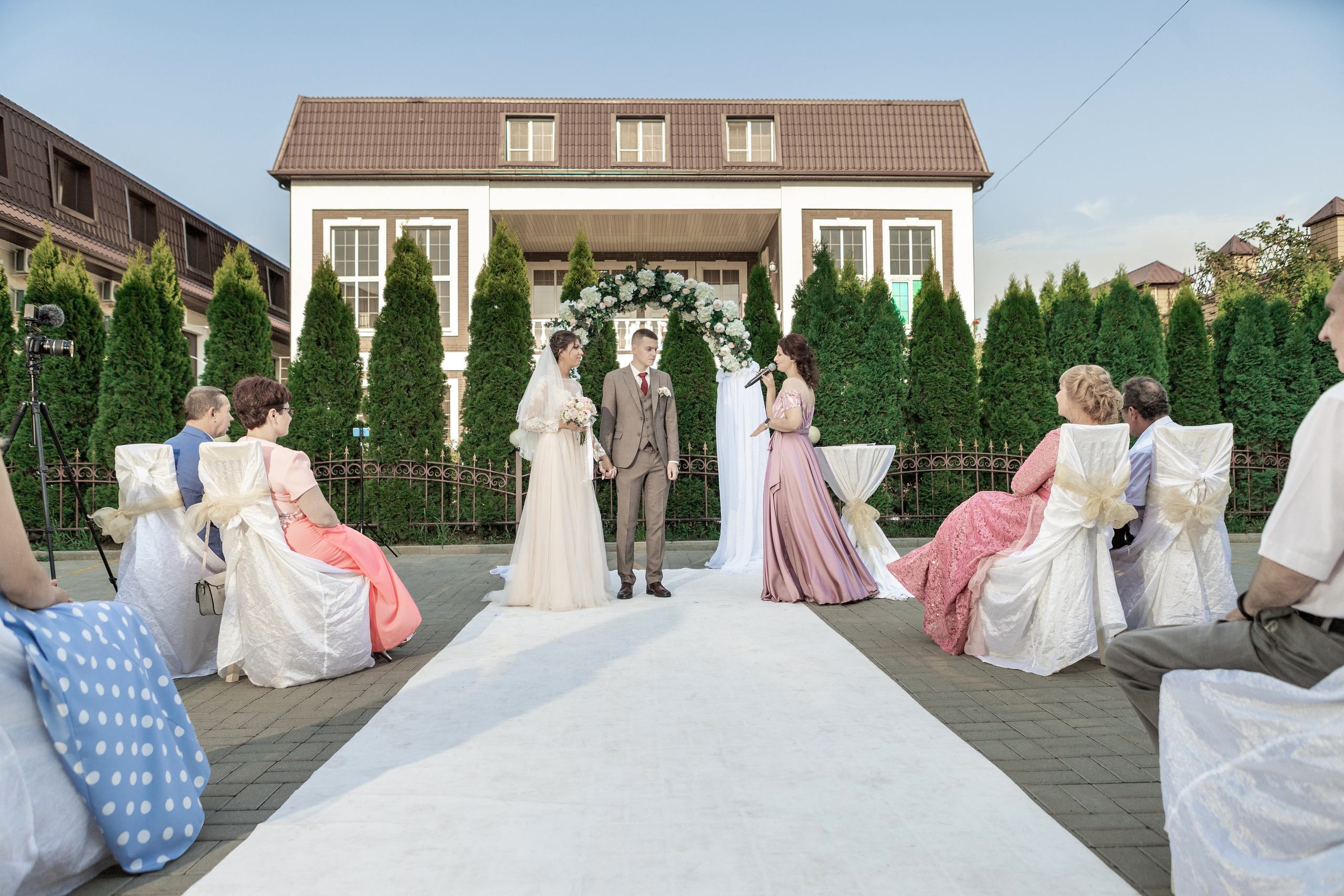 ВИТАЛИЙ + ЯСМИНА ФОТО. Свадебный фотограф и видеограф в Ростове-на-Дону Александр Воронов