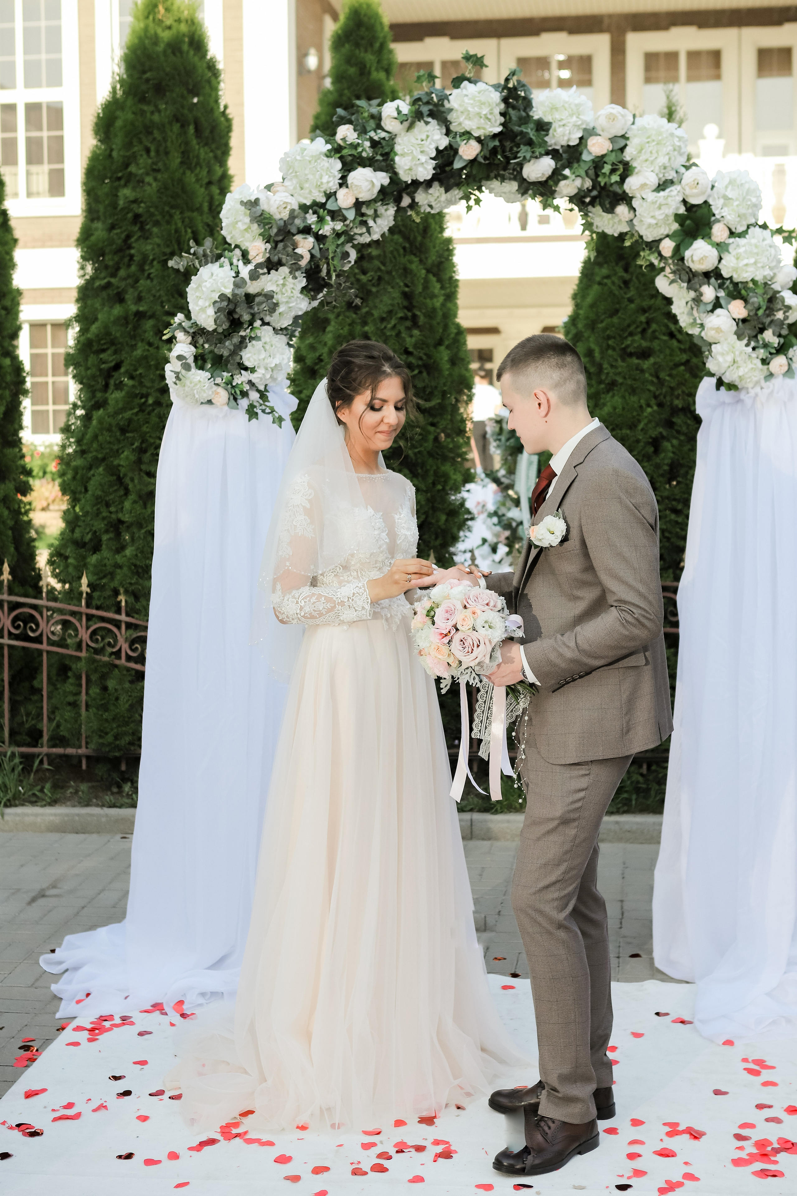 ВИТАЛИЙ + ЯСМИНА ФОТО. Свадебный фотограф и видеограф в Ростове-на-Дону Александр Воронов