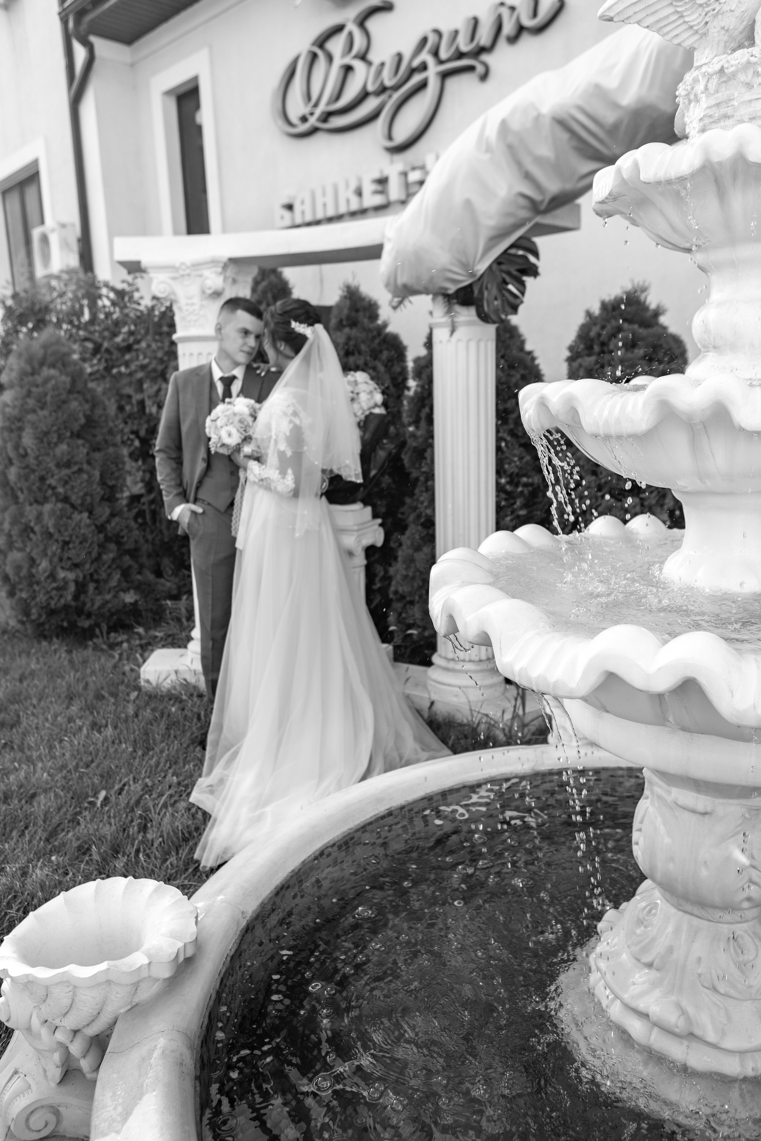 ВИТАЛИЙ + ЯСМИНА ФОТО. Свадебный фотограф и видеограф в Ростове-на-Дону Александр Воронов