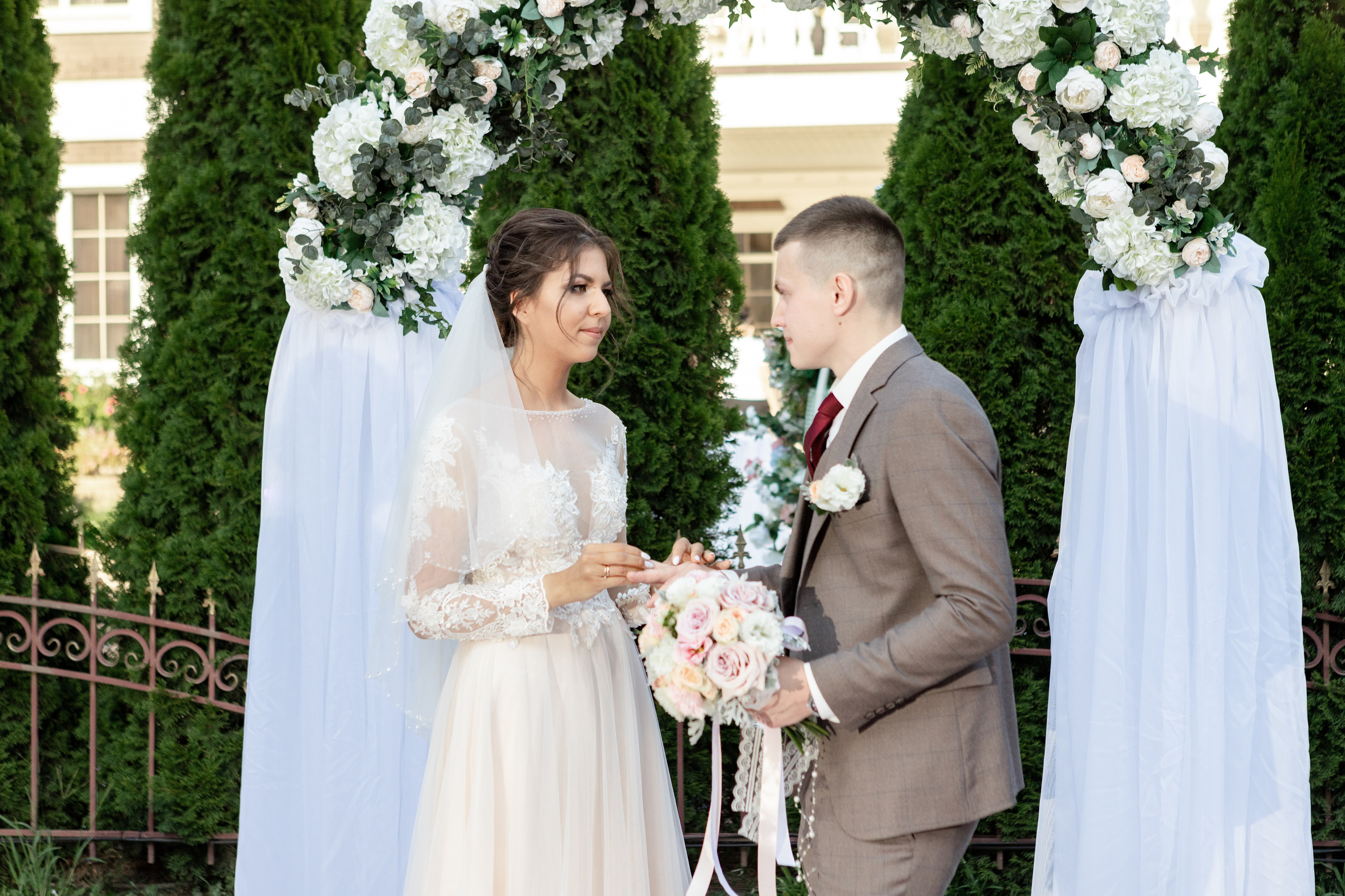 ВИТАЛИЙ + ЯСМИНА ФОТО. Свадебный фотограф и видеограф в Ростове-на-Дону Александр Воронов