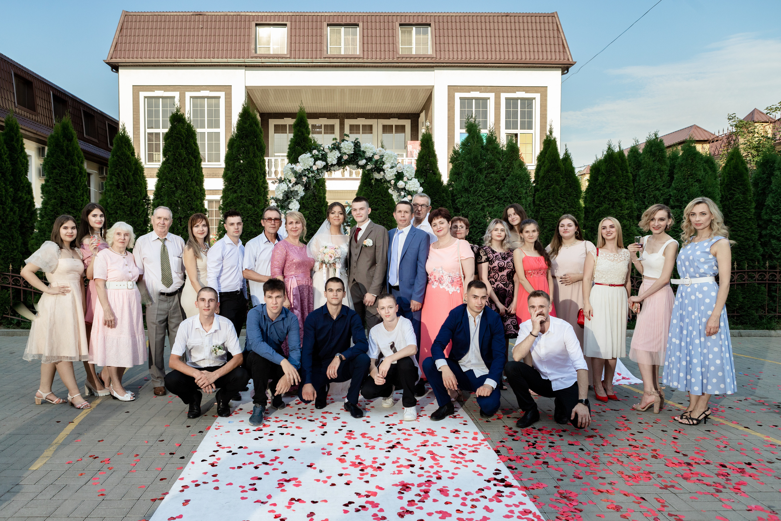 ВИТАЛИЙ + ЯСМИНА ФОТО. Свадебный фотограф и видеограф в Ростове-на-Дону Александр Воронов