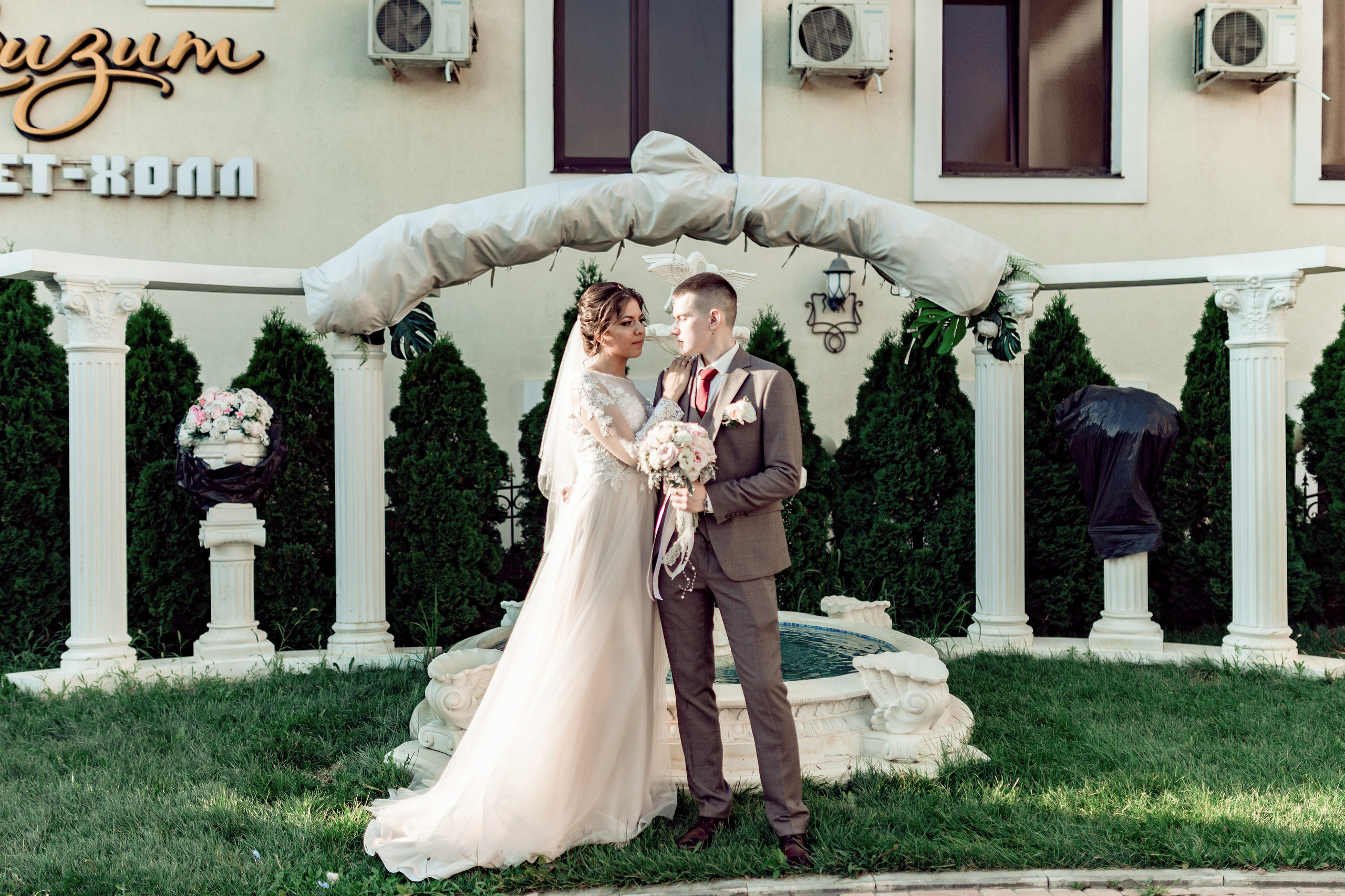 ВИТАЛИЙ + ЯСМИНА ФОТО. Свадебный фотограф и видеограф в Ростове-на-Дону Александр Воронов