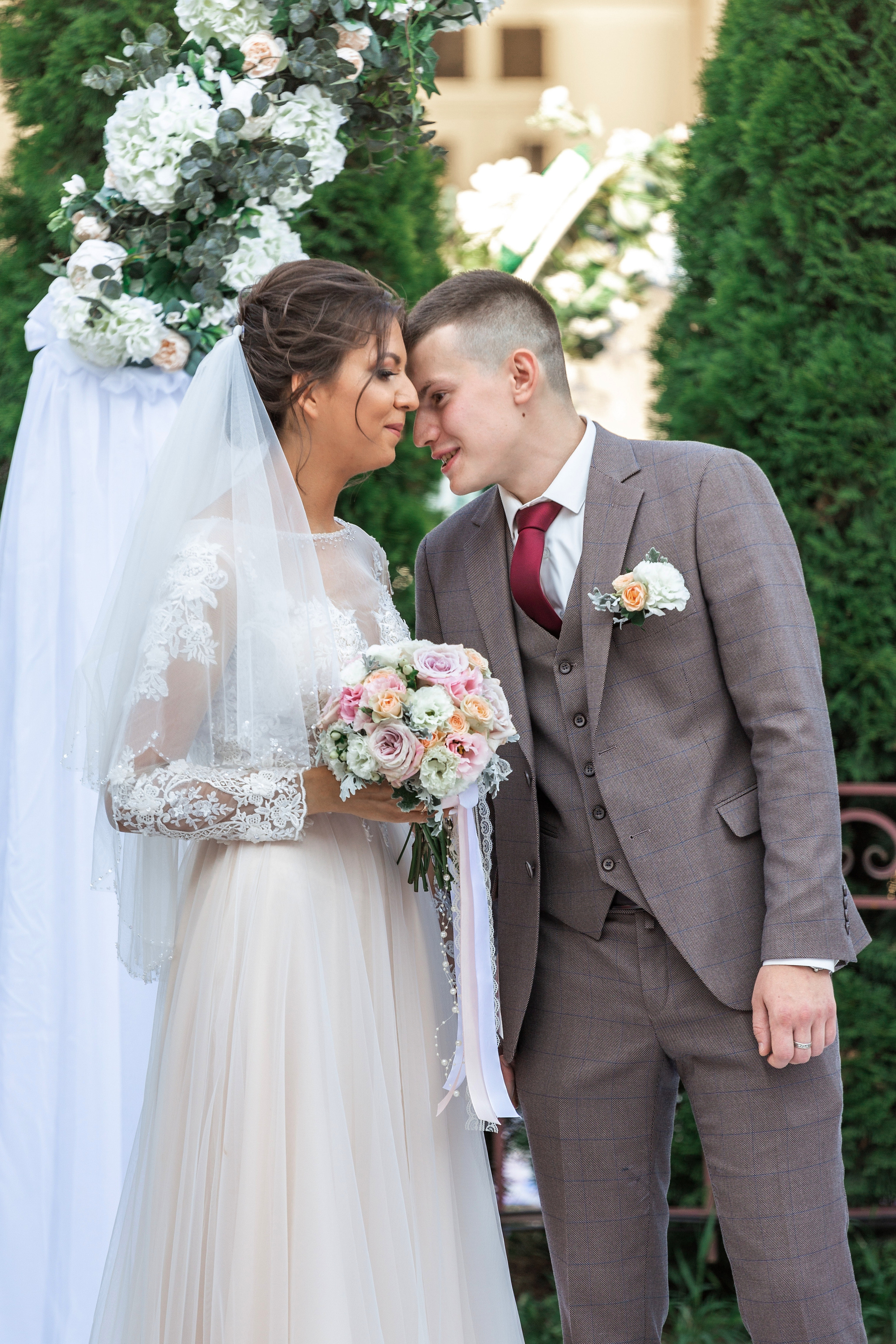 ВИТАЛИЙ + ЯСМИНА ФОТО. Свадебный фотограф и видеограф в Ростове-на-Дону Александр Воронов